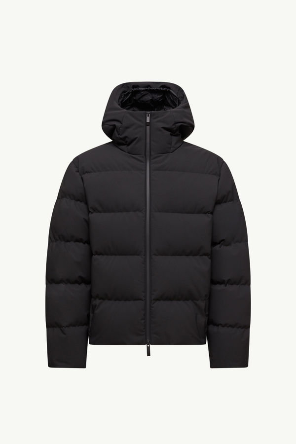 https://moncler-cdn.thron.com/api/v1/content-delivery/shares/dpx6uv/contents/K20911A00234598H2999_F/image/K20911A00234598H2999_F
