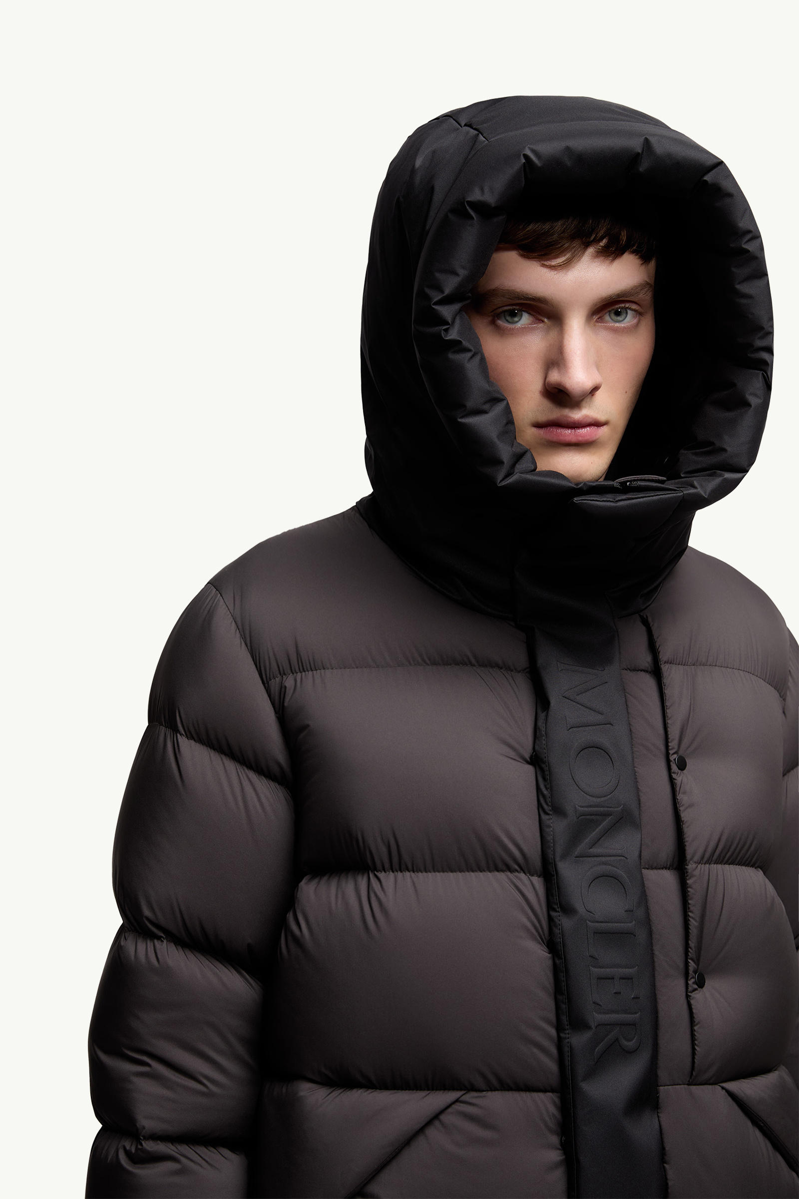 Madeira Hooded Short Down Jacket Men Brown Moncler 6