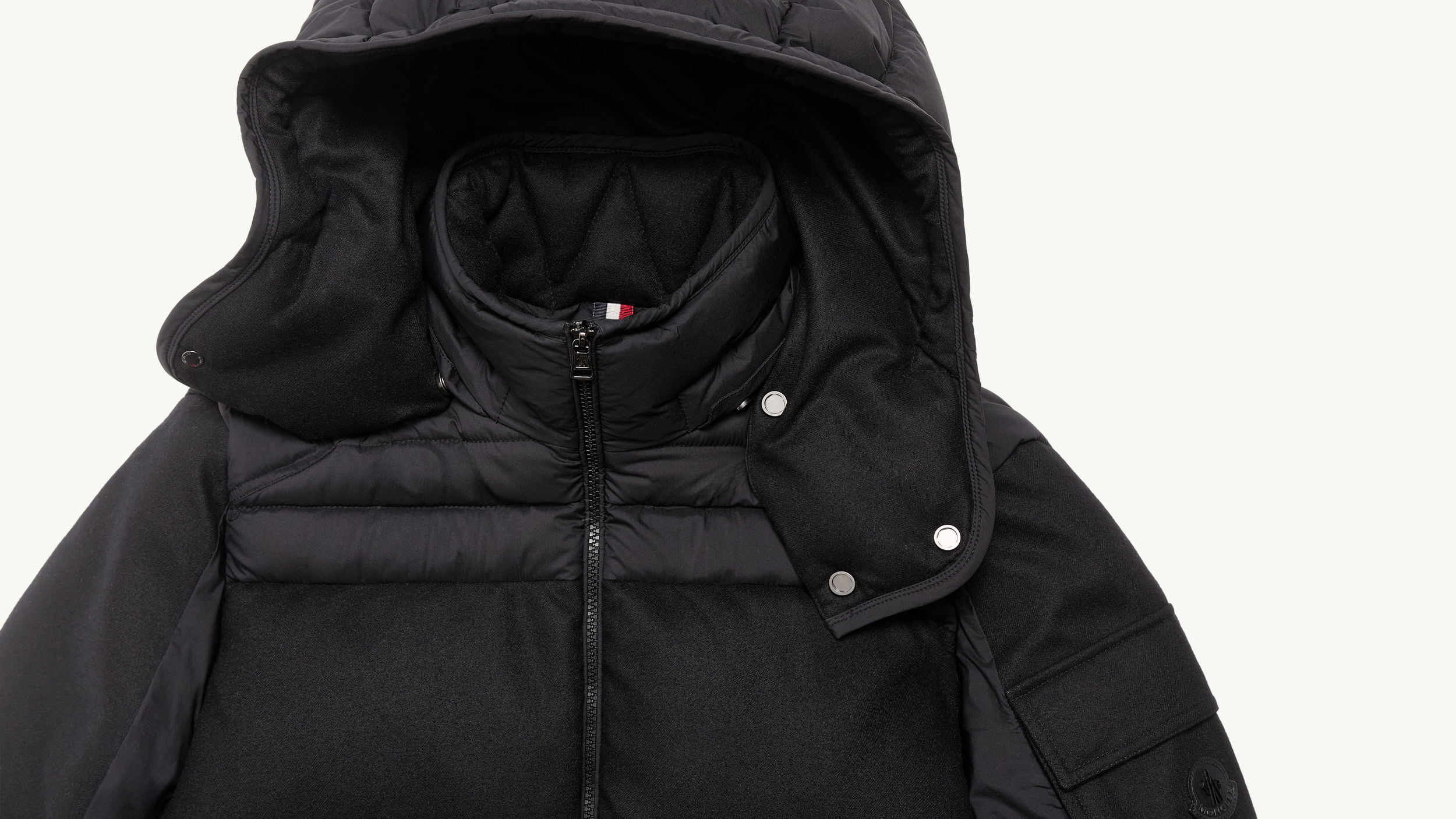 Slide 1 - product.feature.detachablehood.title