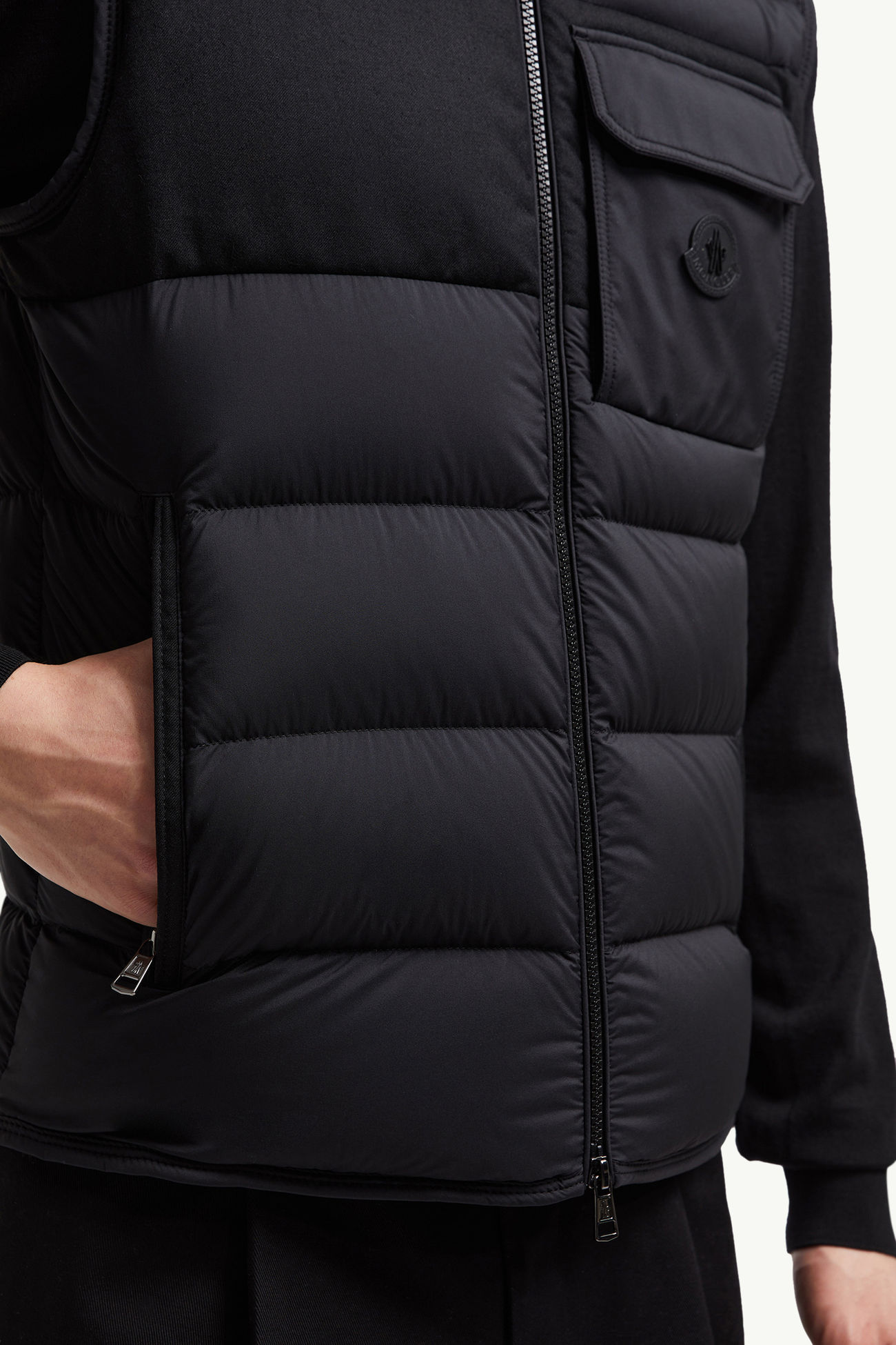 Estagnous羽絨背心 男士 黑色 Moncler 5