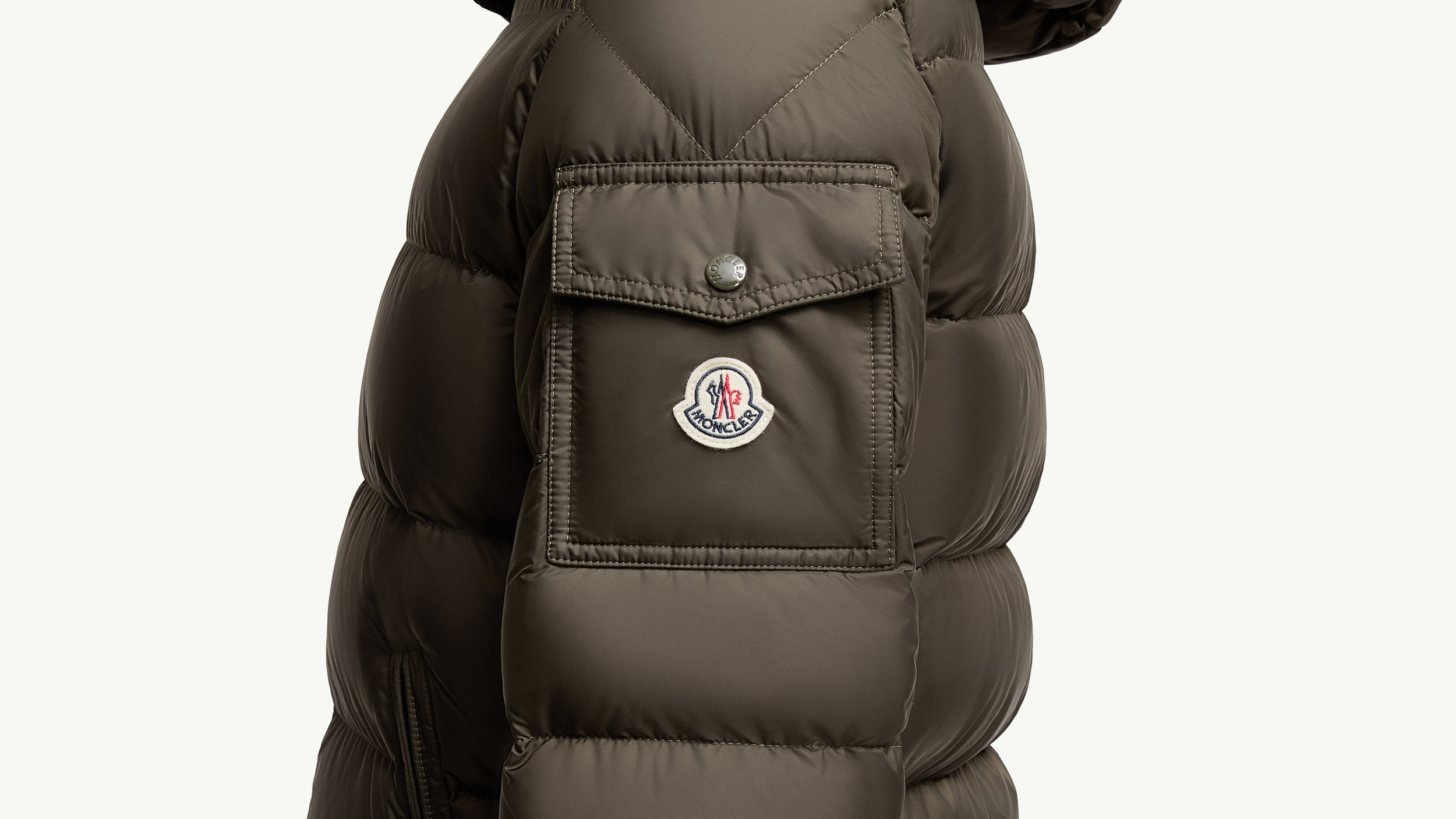 Slide 2 - product.feature.mayapocketdetail.title