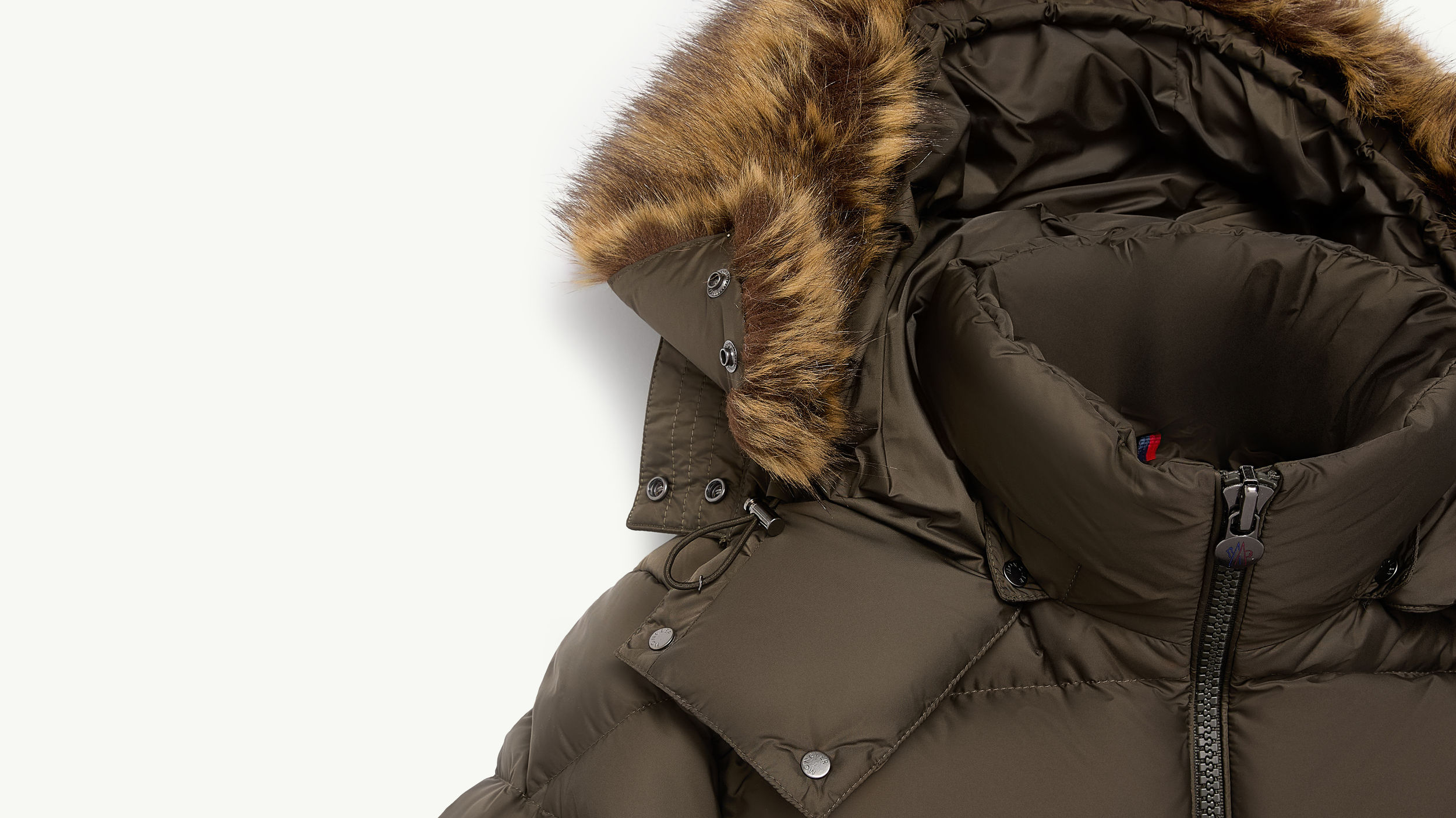 Slide 3 - product.feature.detachablefur.title