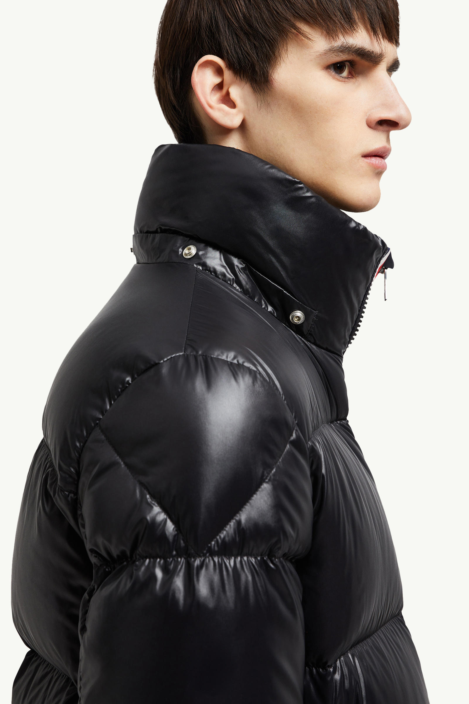 Montbeliard Hooded Short Down Jacket Men Black Moncler 6