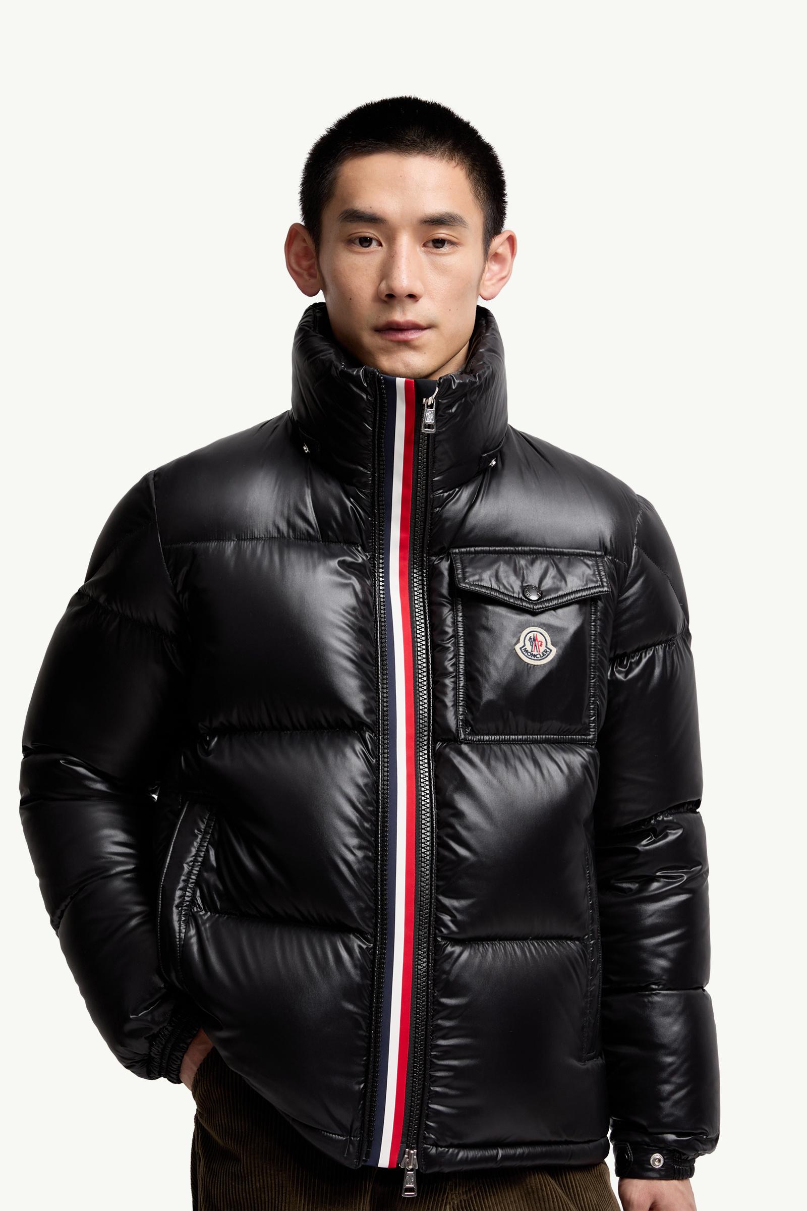ち　　MONCLER Black Montbeliard Hooded Short Down Jacket - Short Down Jackets