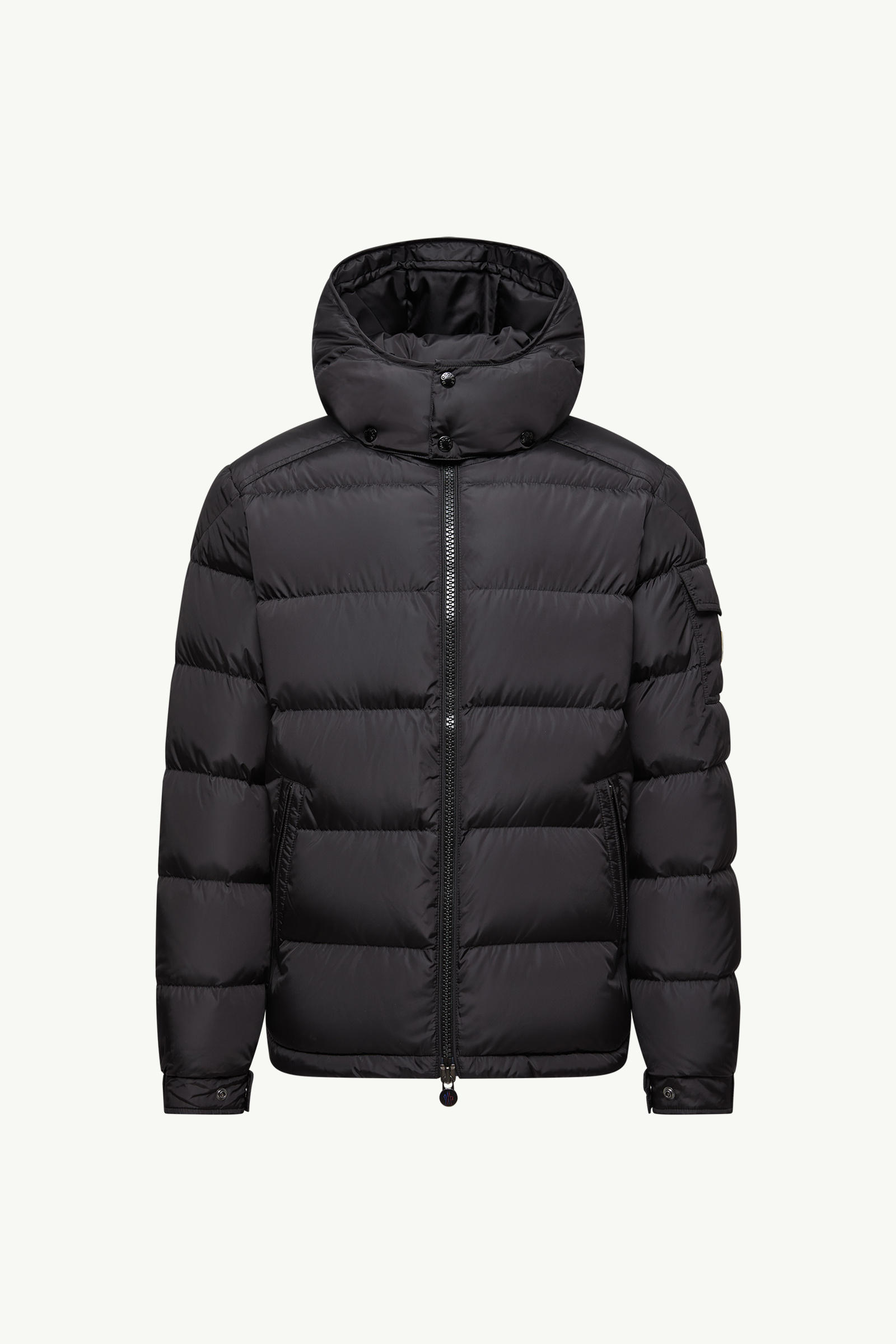 https://moncler-cdn.thron.com/api/v1/content-delivery/shares/dpx6uv/contents/K20911A53600539ZD999_F/image/K20911A53600539ZD999_F