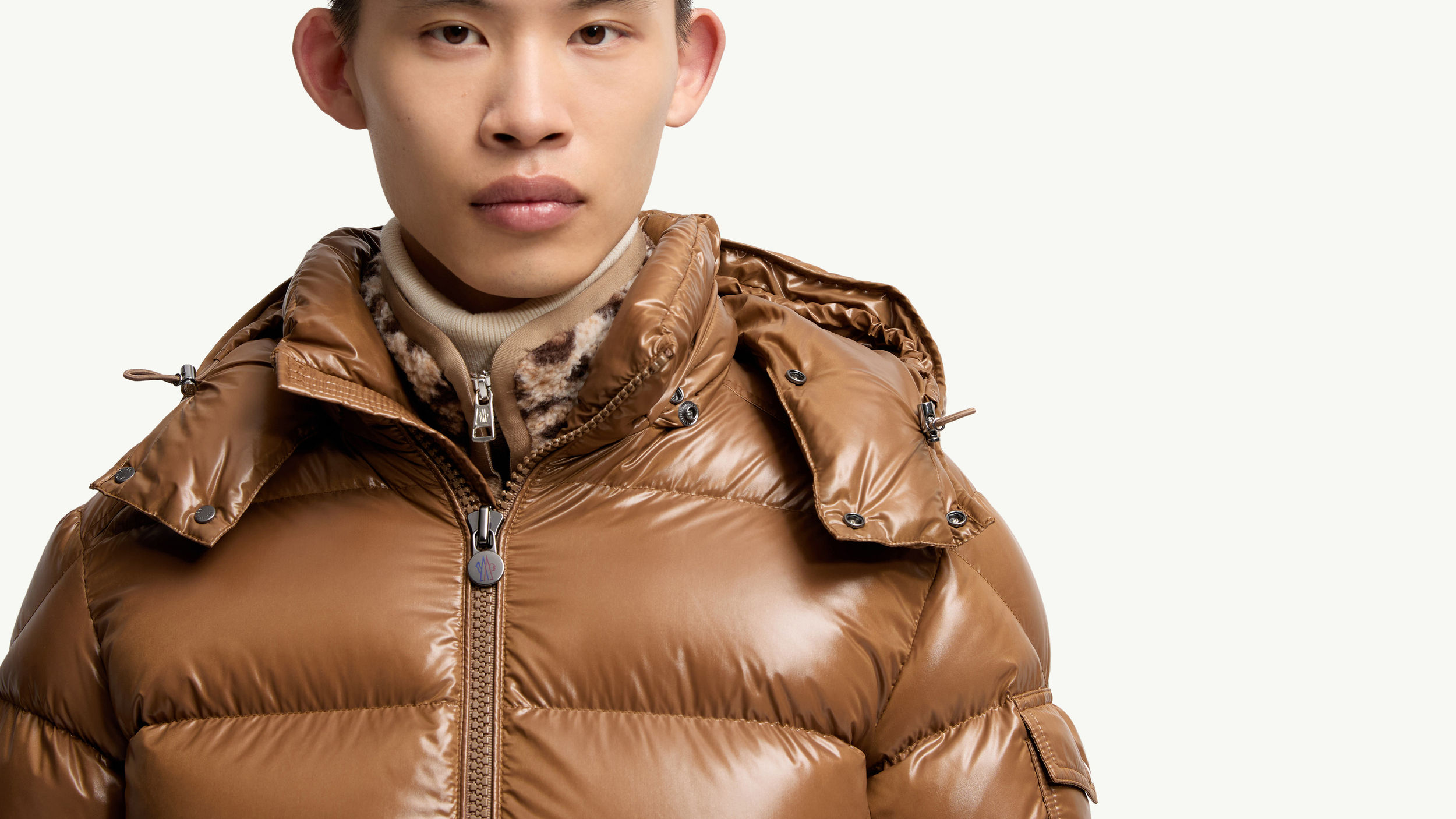 Slide 1 - product.feature.detachablehood.title