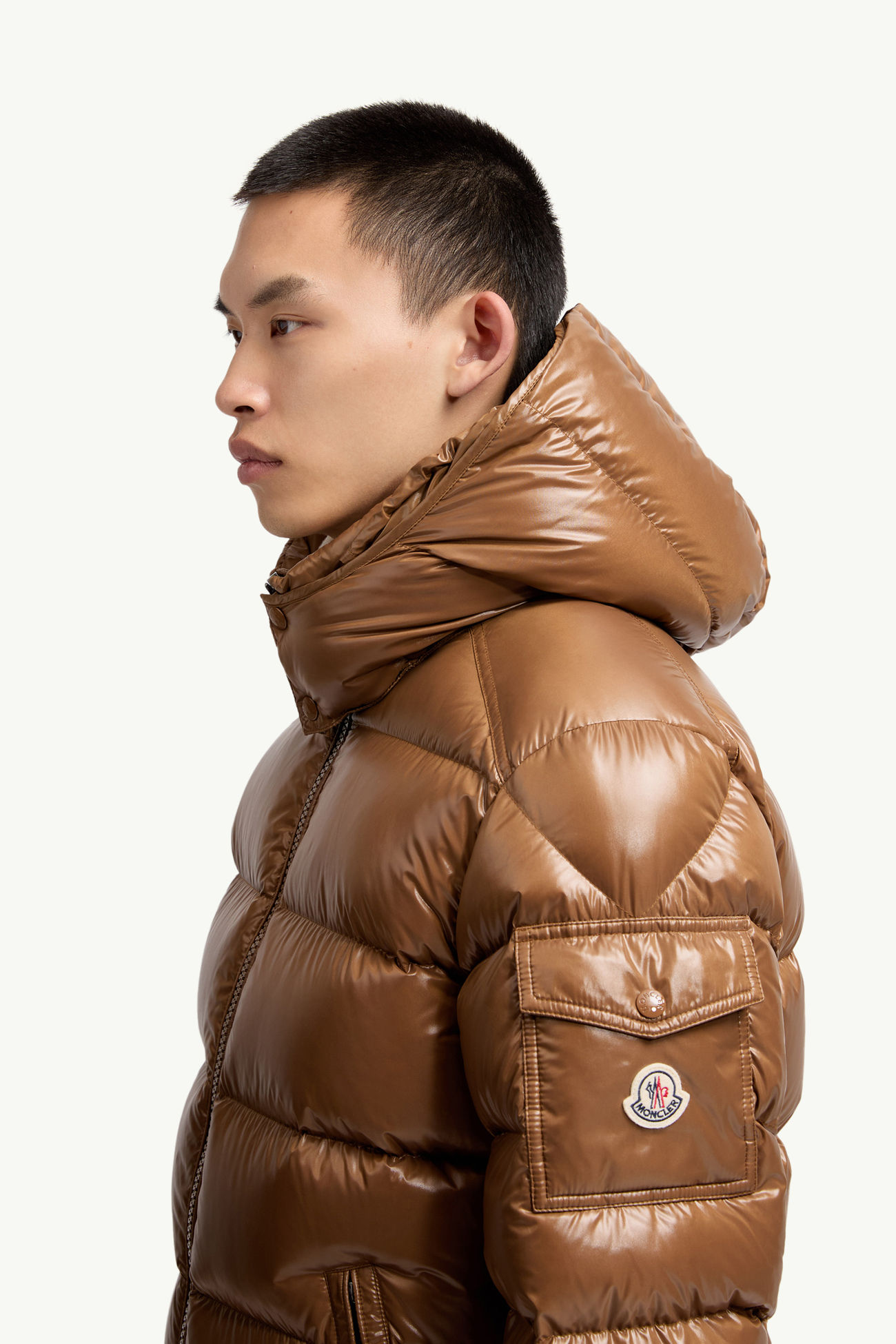Moncler Maya 후드 쇼트 다운 재킷 남성 베이지 Moncler 1