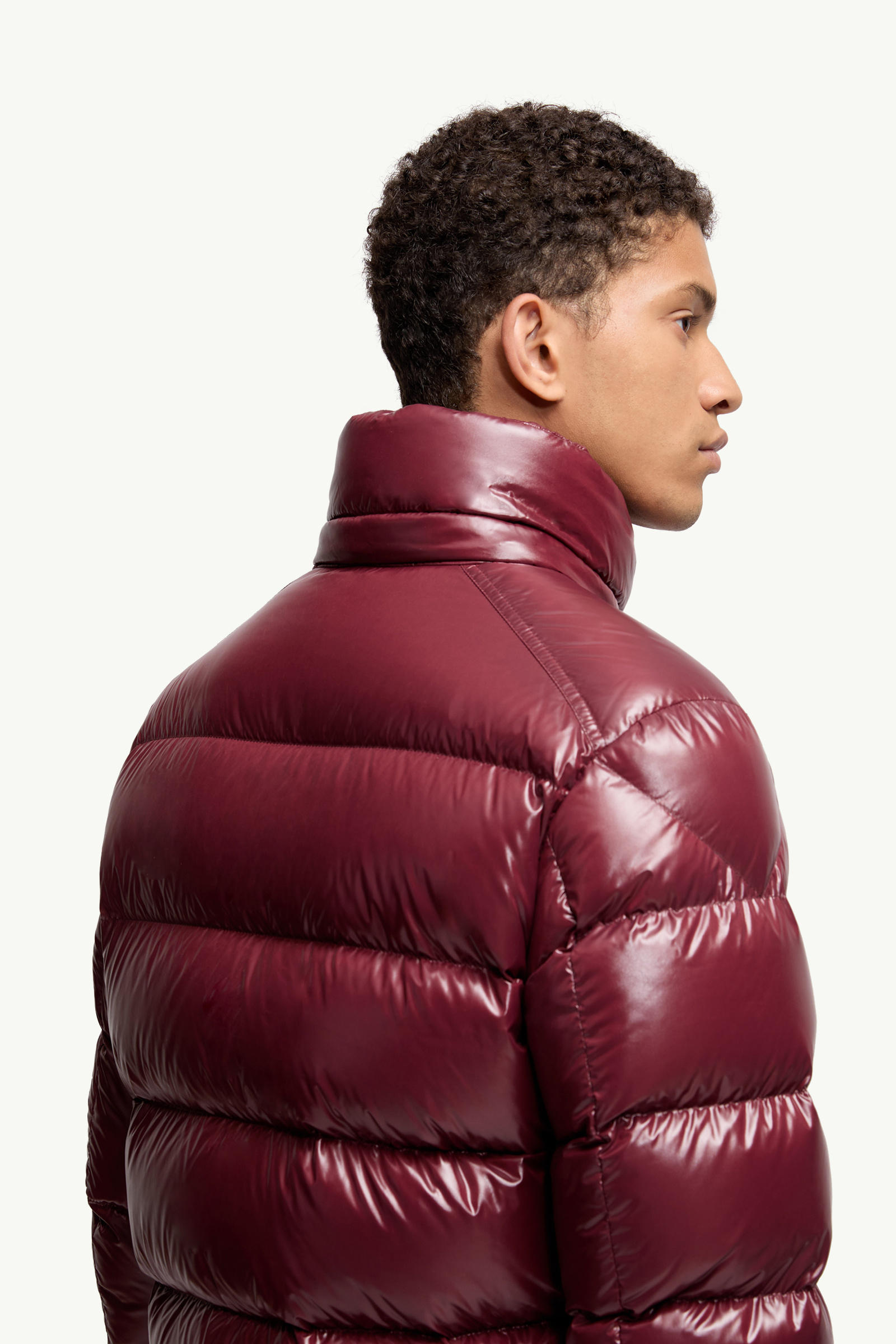 Doudoune courte à capuche Moncler Maya Hommes Bordeaux Moncler 6