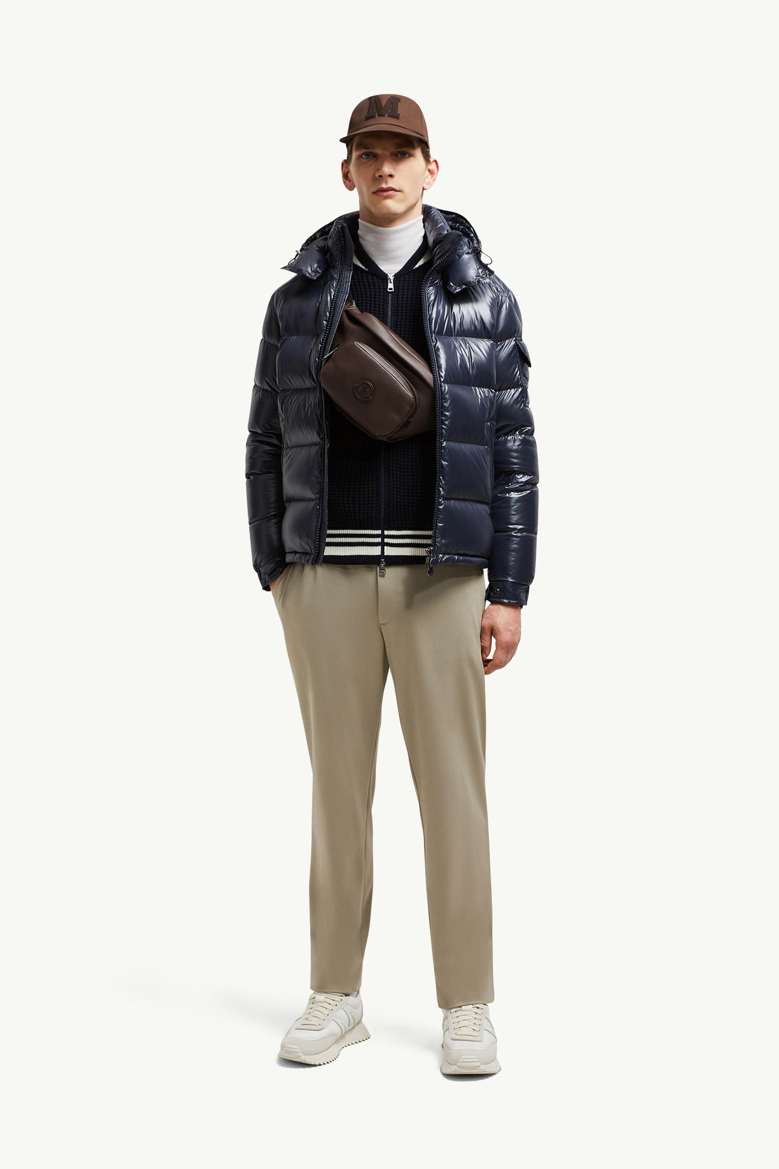 Moncler Maya男士连帽短款羽绒夹克外套 男士 海军蓝色 Moncler 0