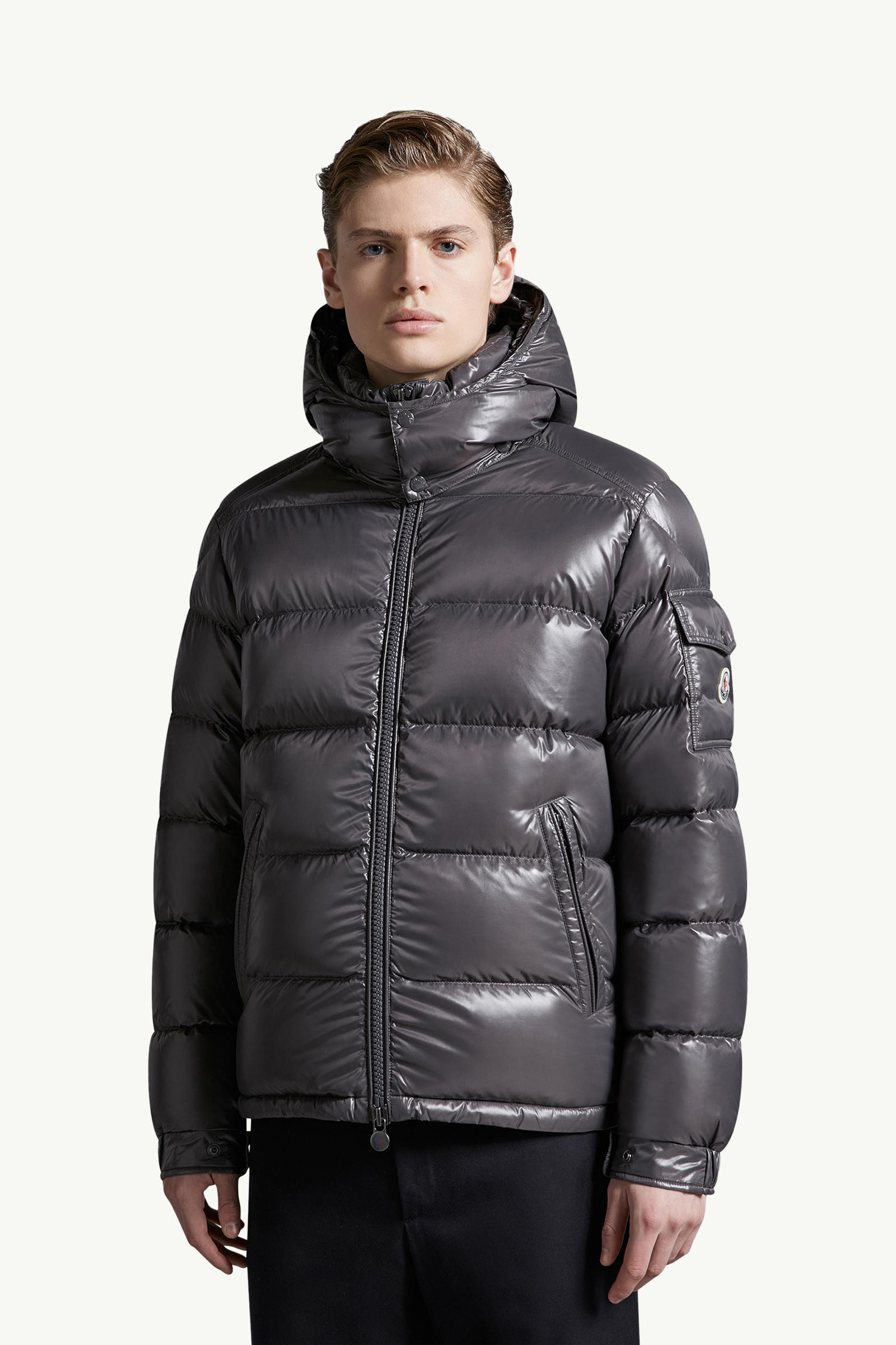 Moncler Maya kurze Daunenjacke mit Kapuze Herren Dunkelgrau Moncler 3