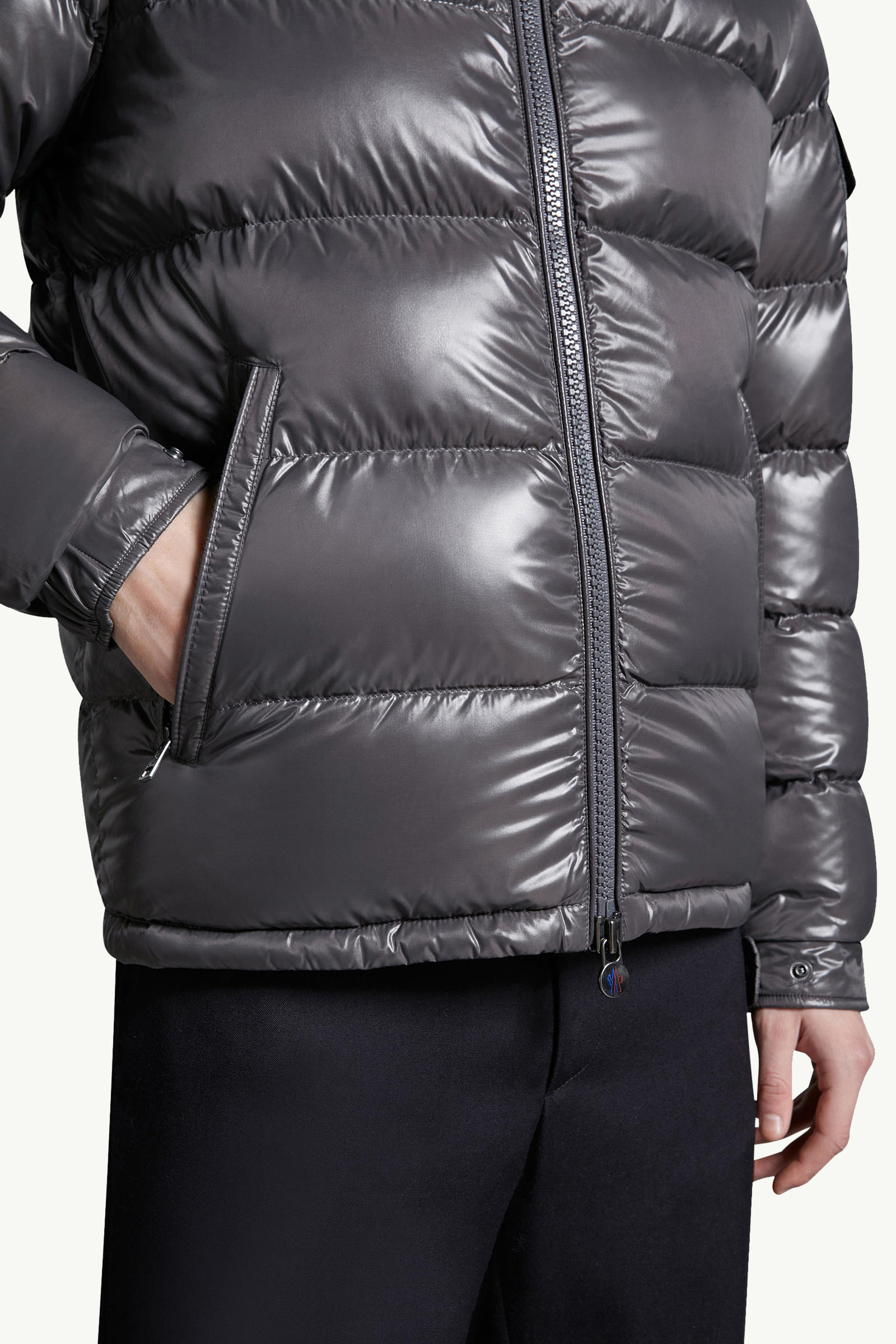 Moncler Maya kurze Daunenjacke mit Kapuze Herren Dunkelgrau Moncler 5