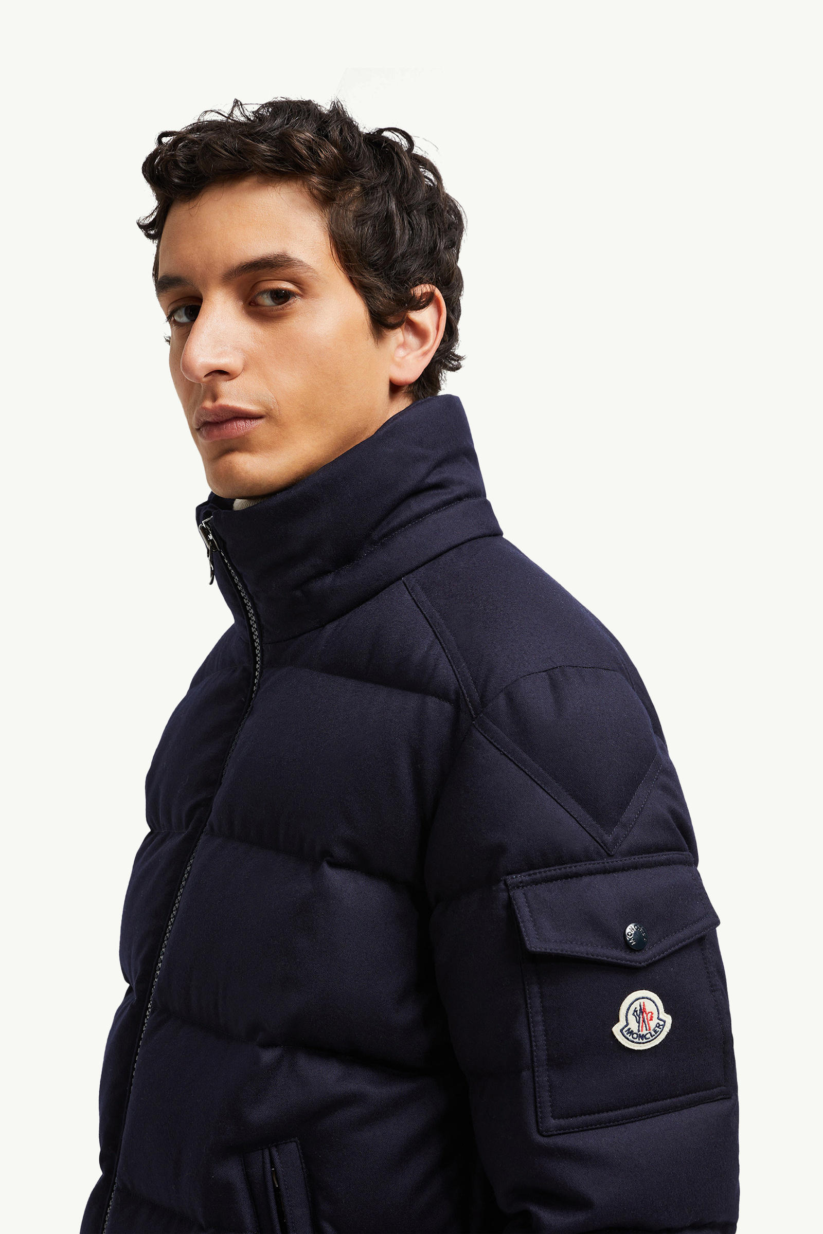 Montgenevre ショートダウンジャケット メンズ ネイビーブルー Moncler 6