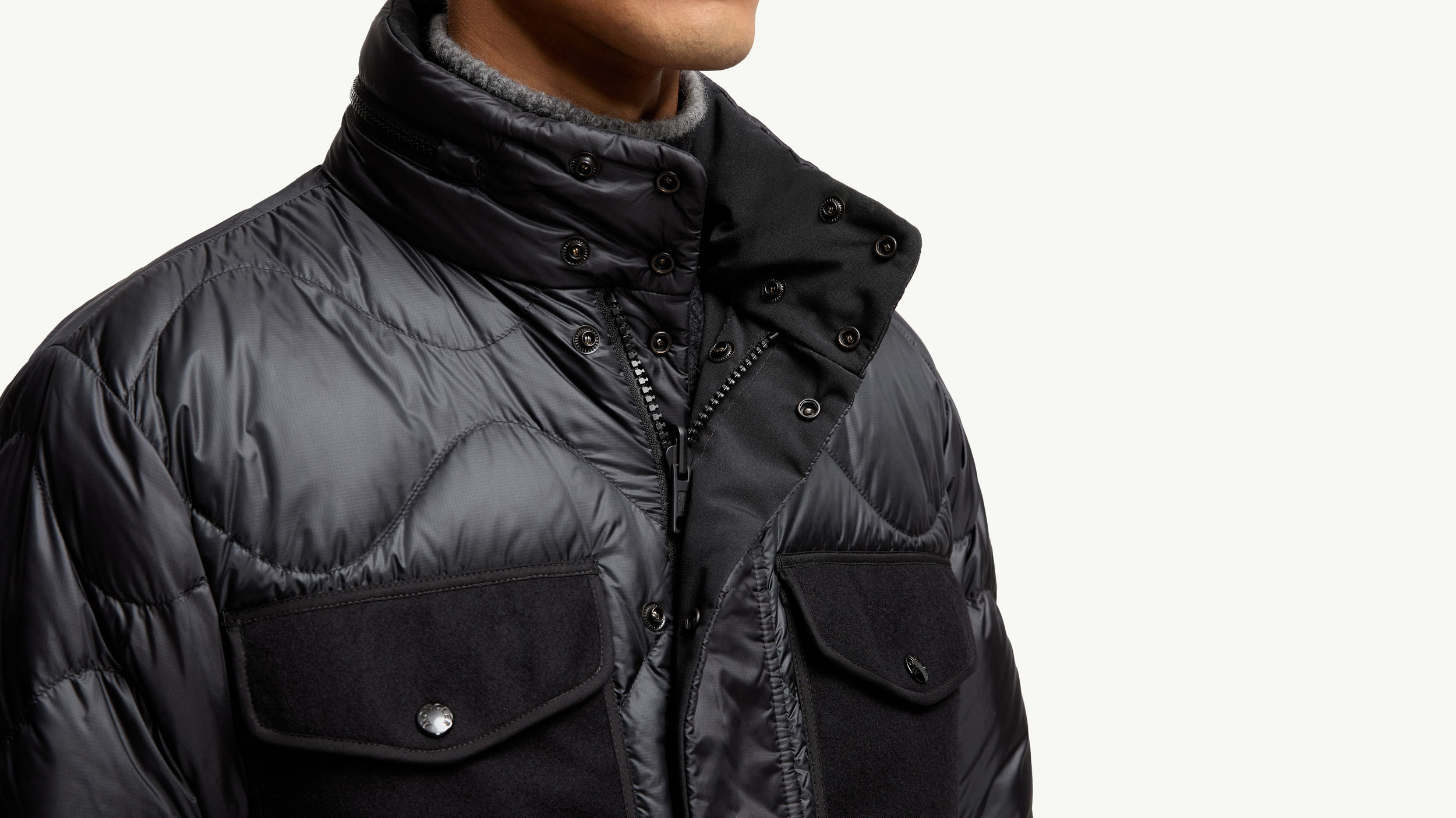 Slide 1 - product.feature.reversiblezip.title