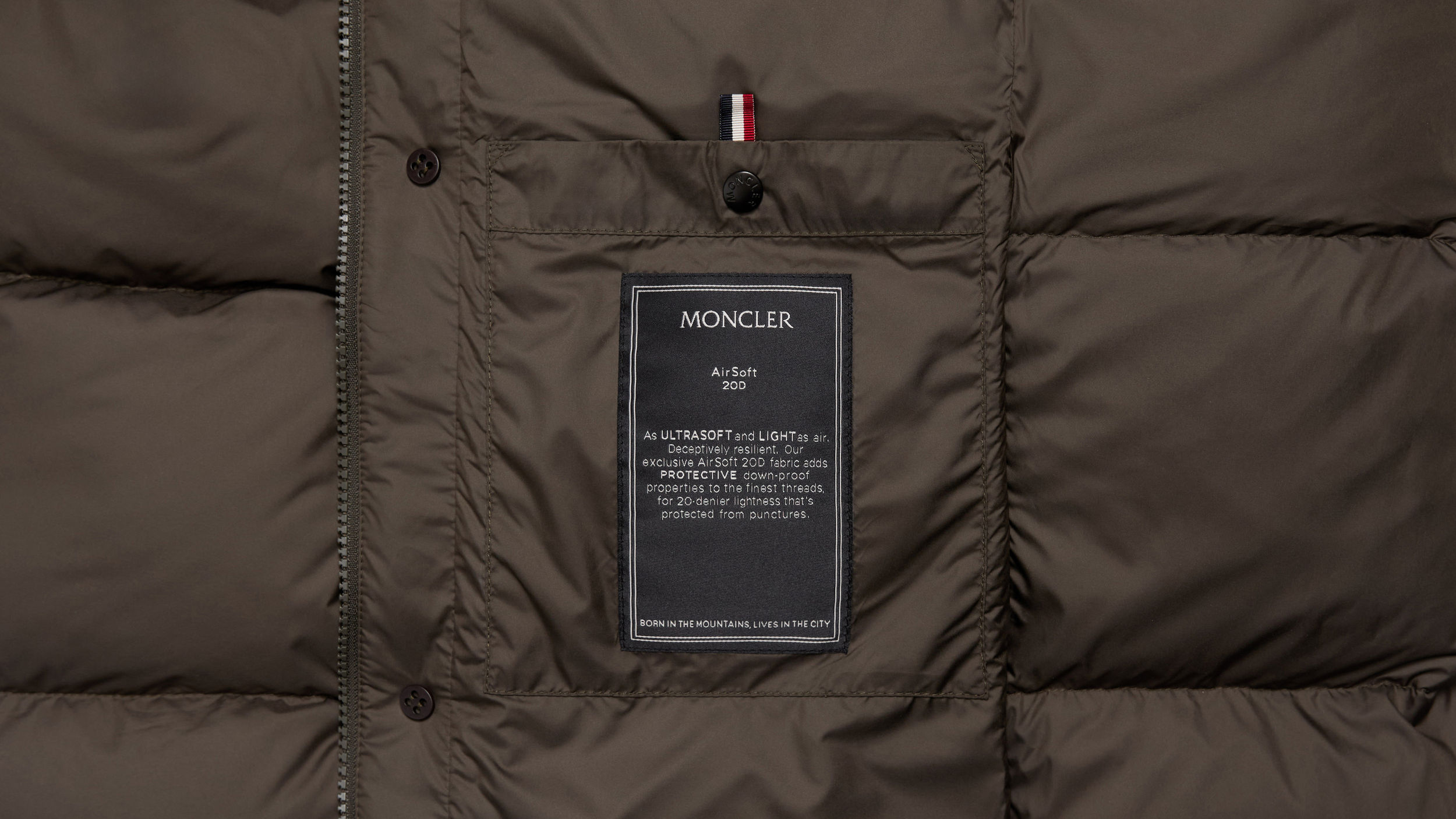 Slide 2 - 質感衣領