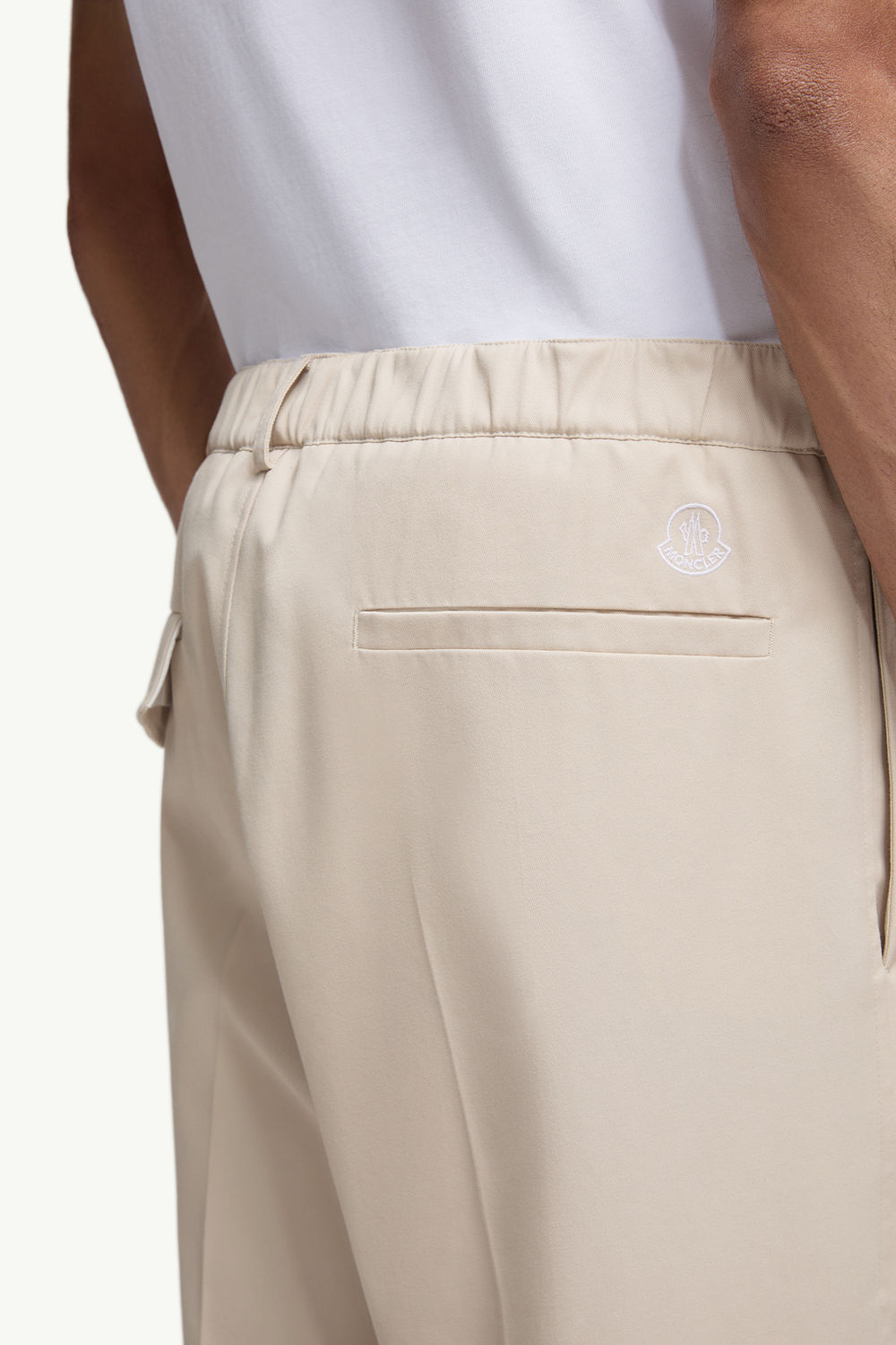 Pantaloni Sartoriali in Gabardine Uomo Beige Chiaro Moncler 5