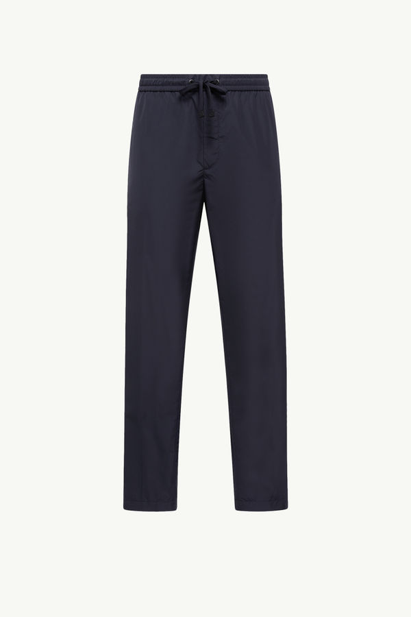 https://moncler-cdn.thron.com/api/v1/content-delivery/shares/dpx6uv/contents/K20912A00021549MF742_F/image/K20912A00021549MF742_F