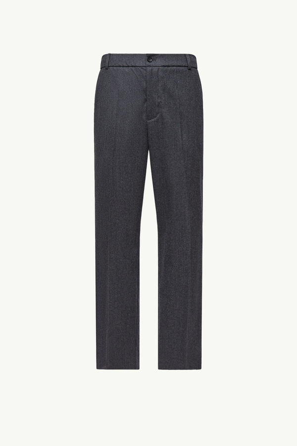 https://moncler-cdn.thron.com/api/v1/content-delivery/shares/dpx6uv/contents/K20912A0004354272951_F/image/K20912A0004354272951_F