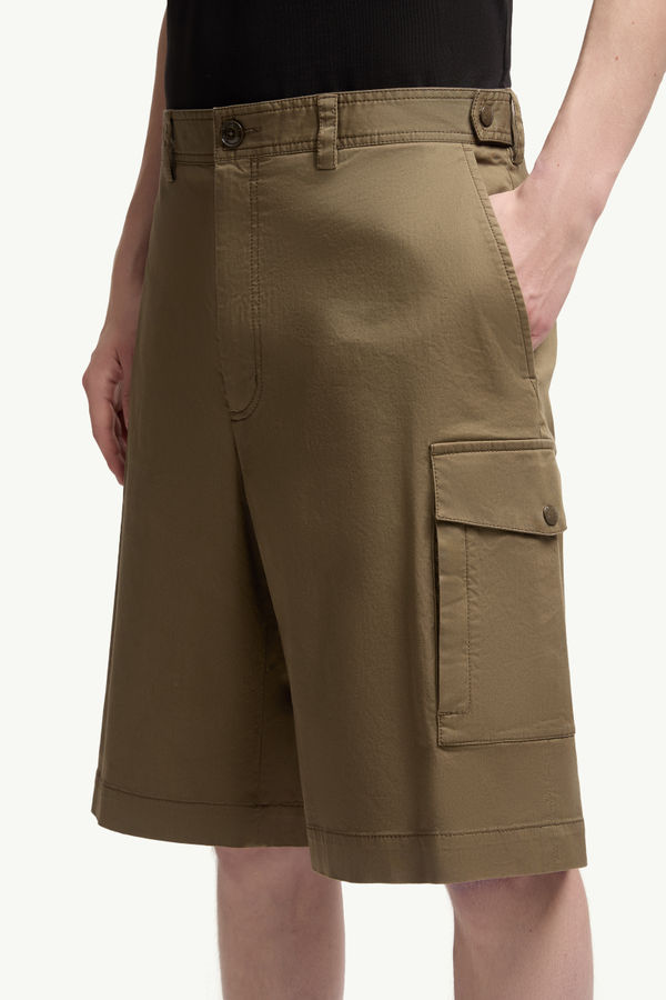 Cotton Gabardine Cargo Shorts Men Olive Green Moncler 1