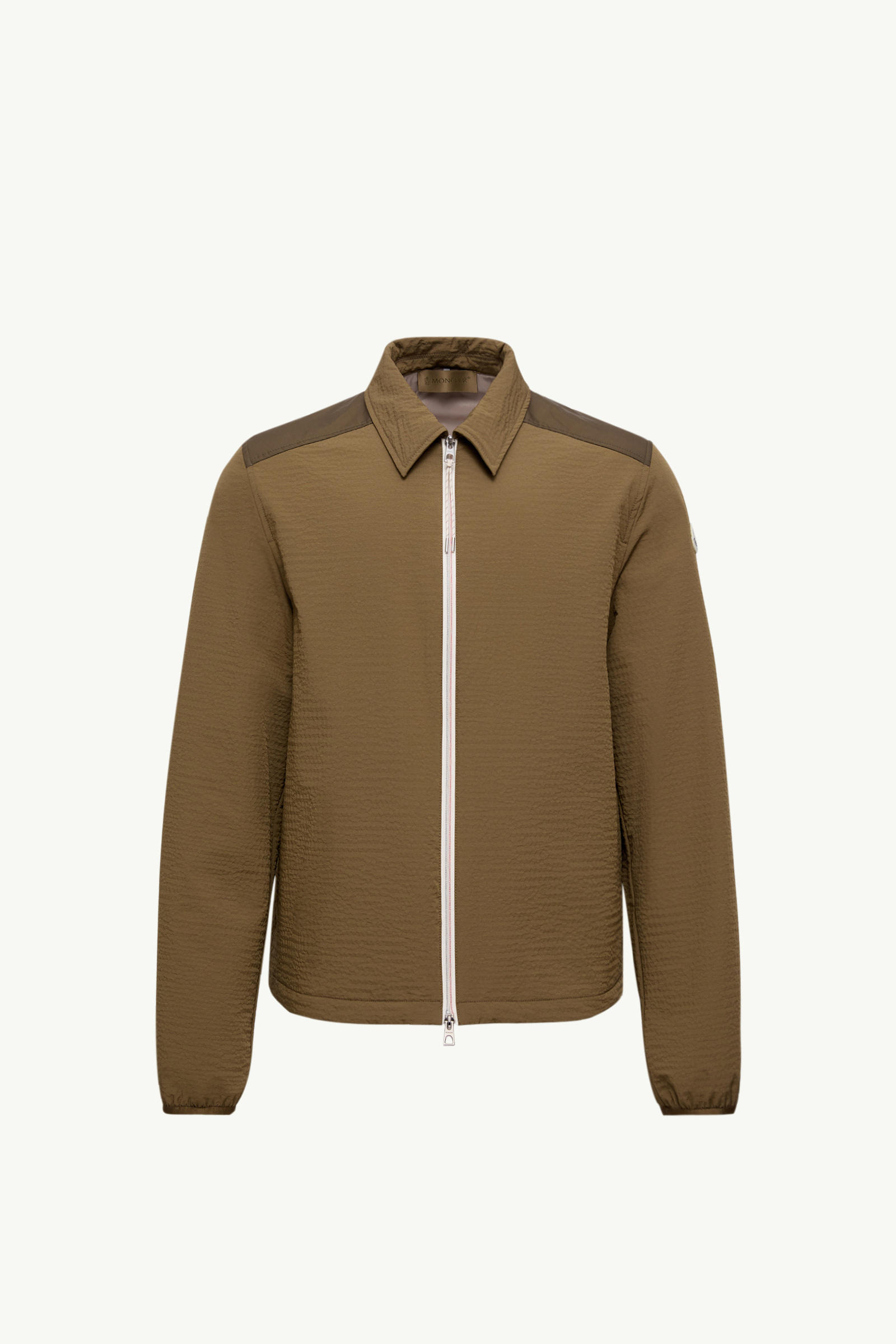 https://moncler-cdn.thron.com/api/v1/content-delivery/shares/dpx6uv/contents/K20912F00010598NV8A4_F/image/K20912F00010598NV8A4_F