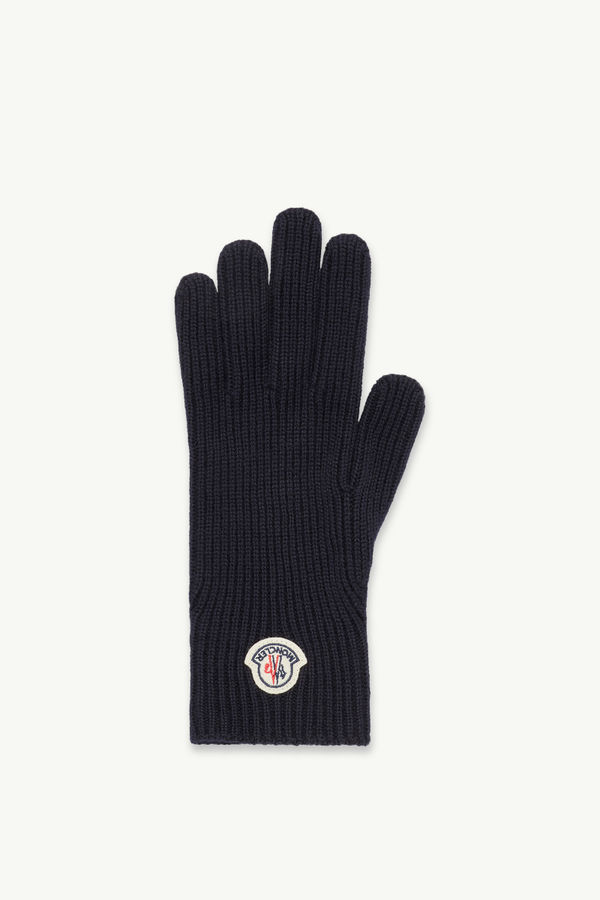 https://moncler-cdn.thron.com/api/v1/content-delivery/shares/dpx6uv/contents/K20913A00008A9342742_F/image/K20913A00008A9342742_F