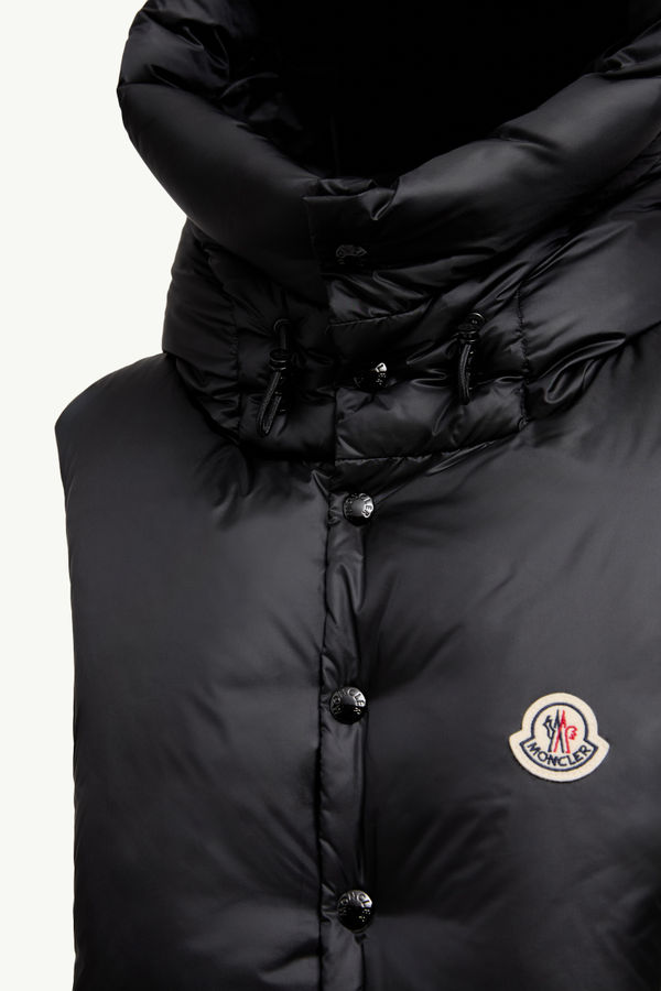 Down-Filled Hood Gender Neutral Black Moncler 4