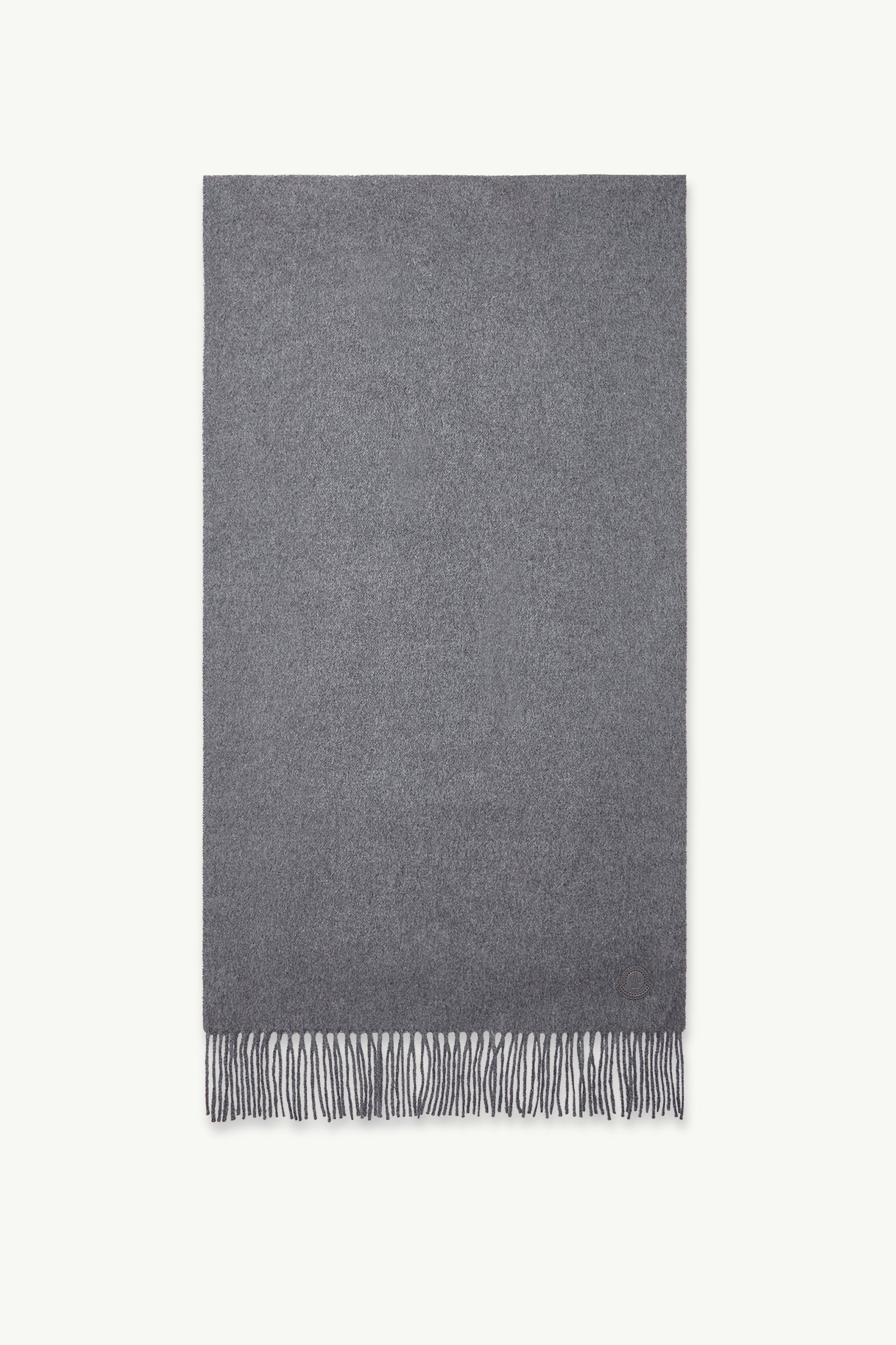 Fringed Cashmere Scarf_findInBoutique_image