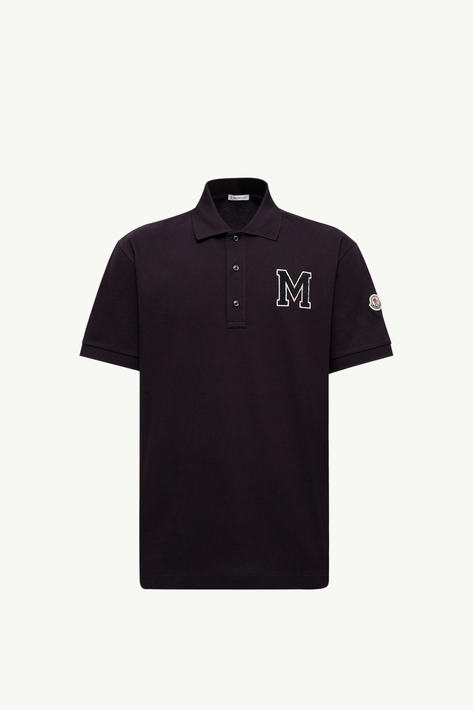 https://moncler-cdn.thron.com/api/v1/content-delivery/shares/dpx6uv/contents/K20918A0000289A16742_F/image/K20918A0000289A16742_F