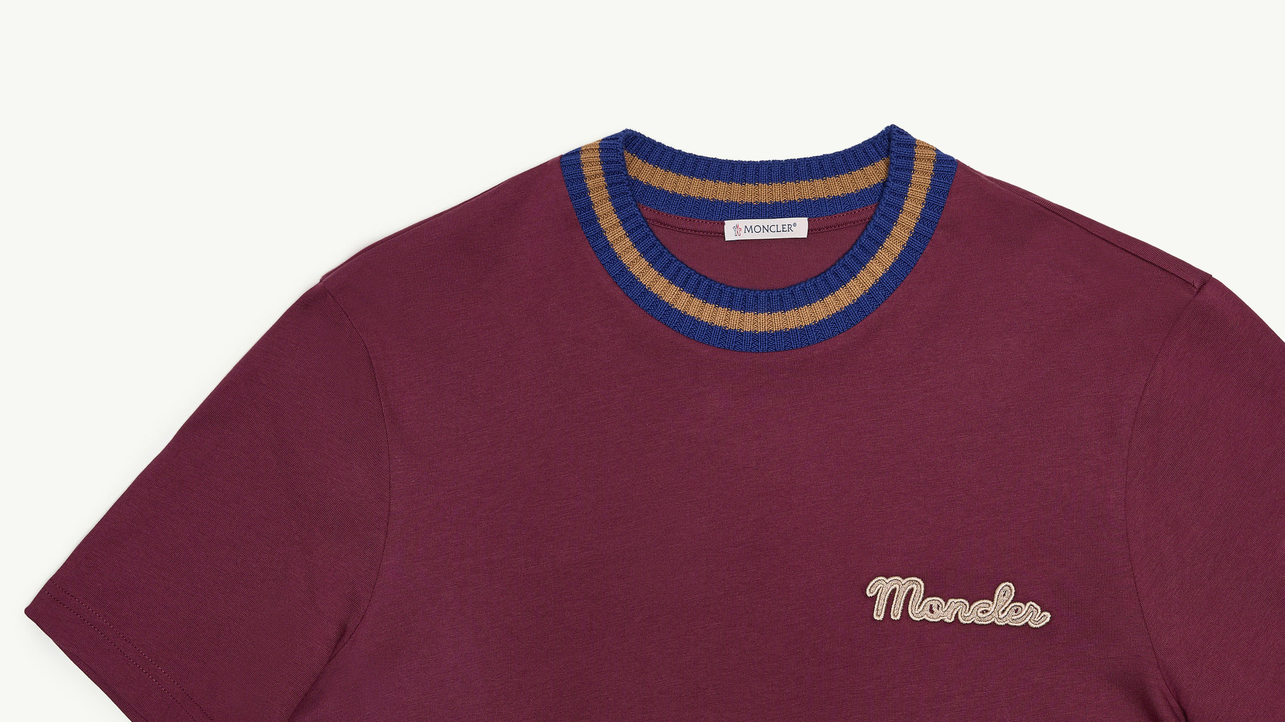 Slide 1 - product.feature.collar.title