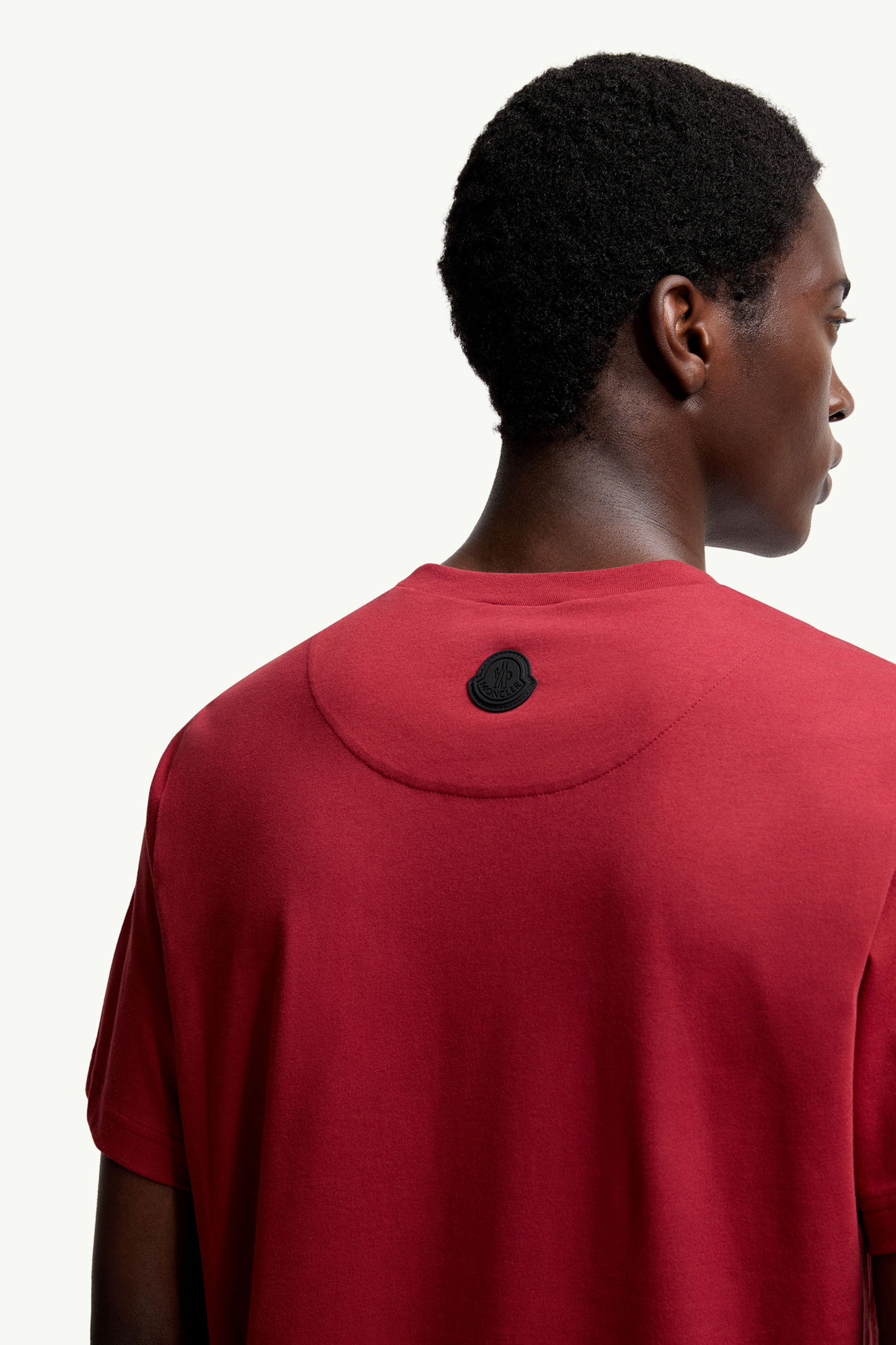 T-shirt in cotone con logo tridimensionale Uomo Rosso Scuro Moncler 5