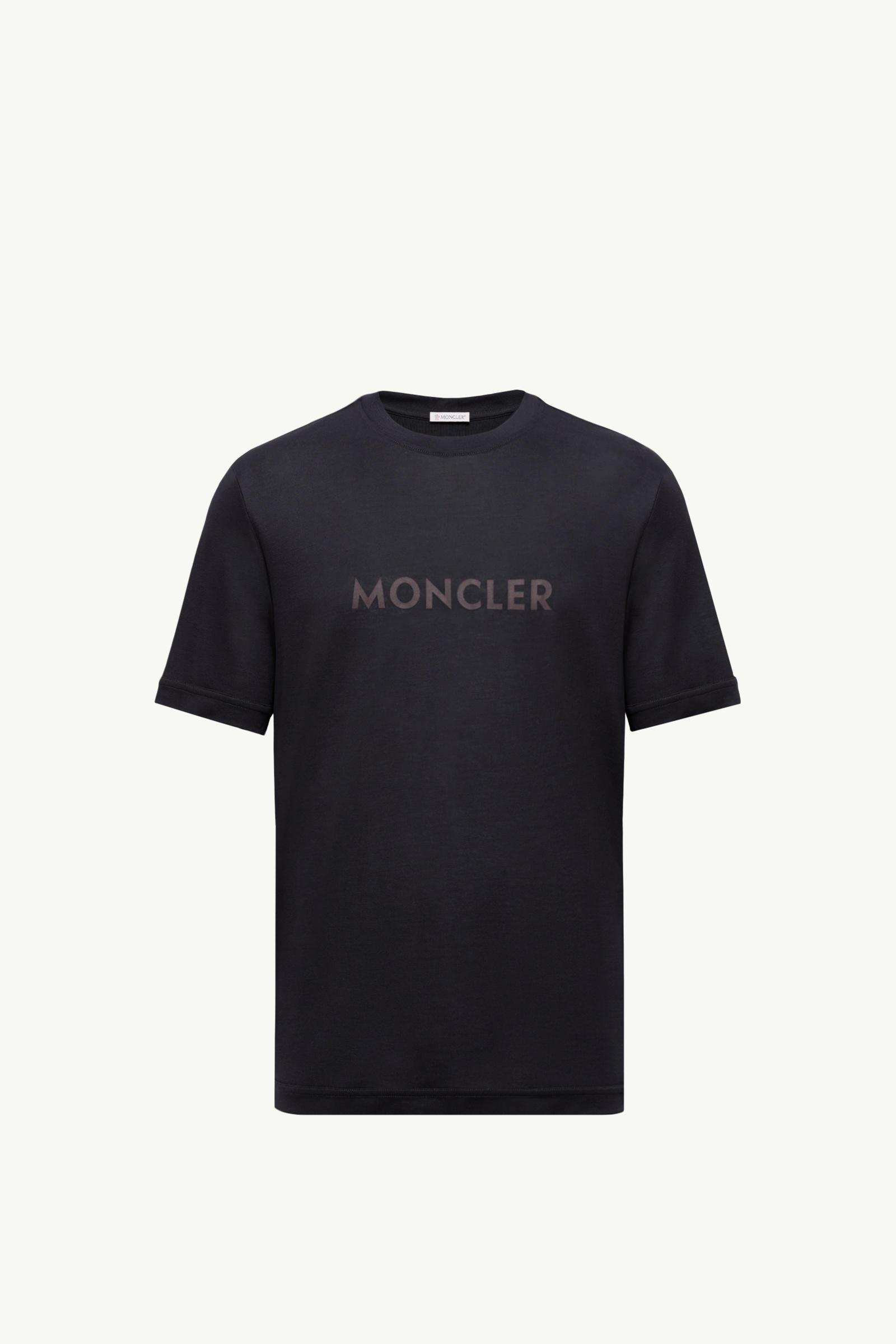https://moncler-cdn.thron.com/api/v1/content-delivery/shares/dpx6uv/contents/K20918C0002889B2Q742_F/image/K20918C0002889B2Q742_F