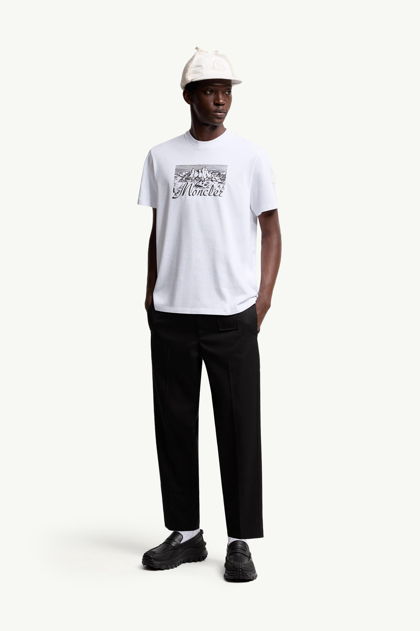 MONCLER ホワイト ロゴ Tシャツ　XXL 22388037_52552948_322.jpg