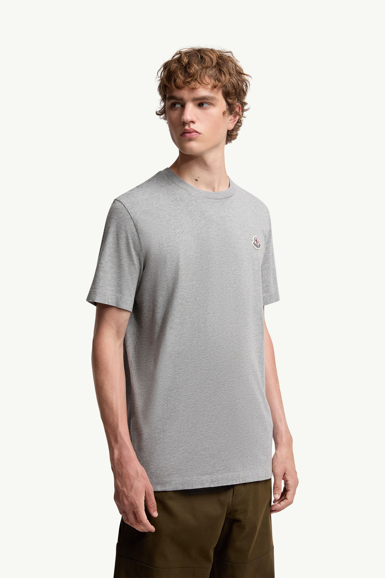 T-shirt in cotone con patch logato (Set da tre) Uomo Bianco & Nero & Grigio Moncler 3