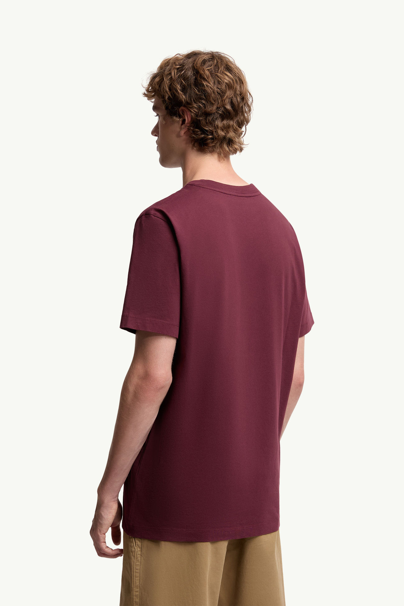 T-shirt in cotone con patch logato (Set da tre) Uomo BIANCO, BLU NAVY E BORDEAUX Moncler 4