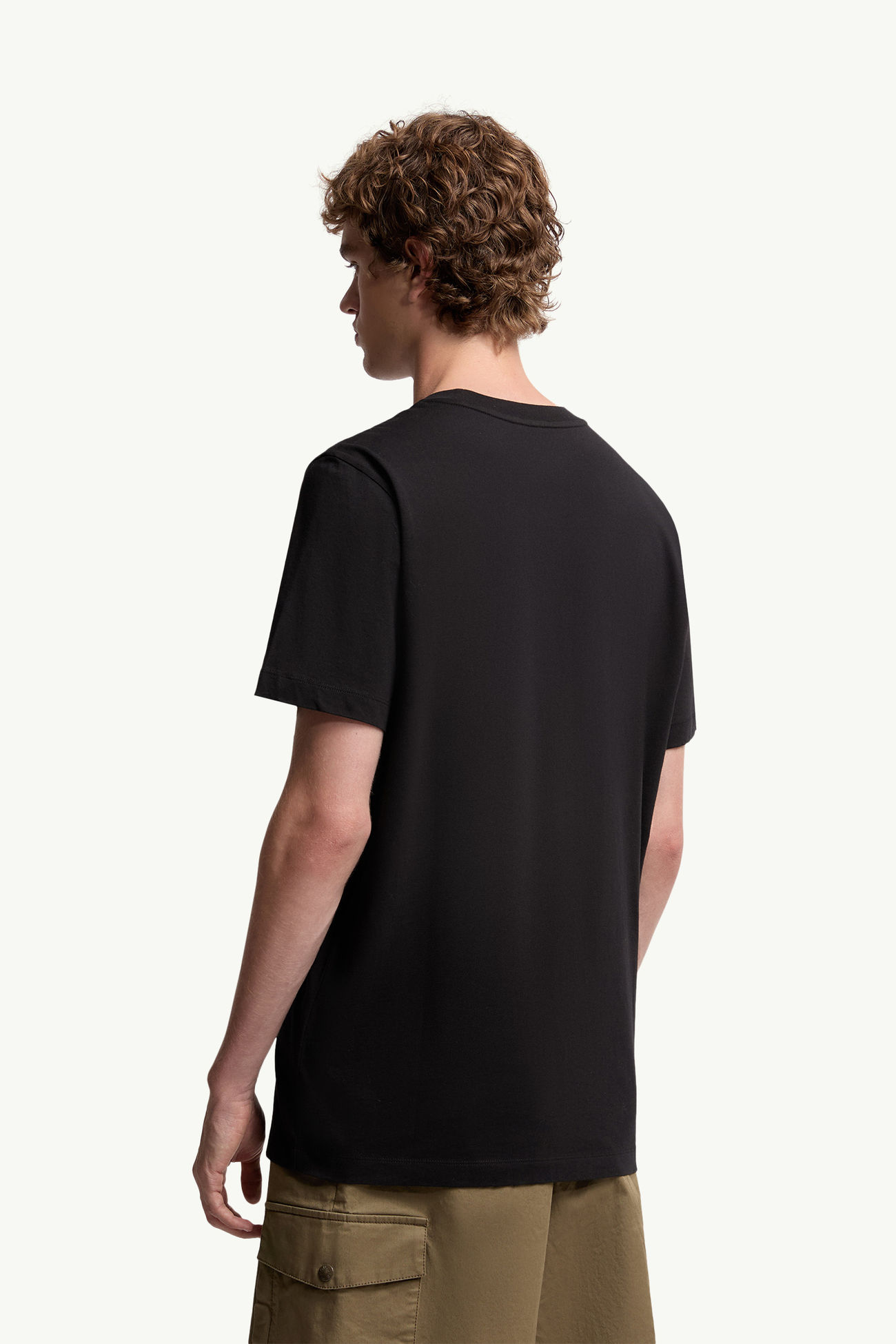 T-shirt in cotone con patch logato (Set da tre) Uomo Nero Moncler 4