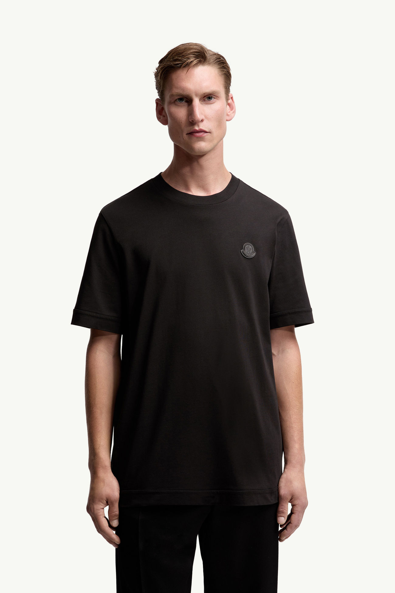 T-Shirt aus Baumwolle mit Logoaufnäher Herren Schwarz Moncler 3