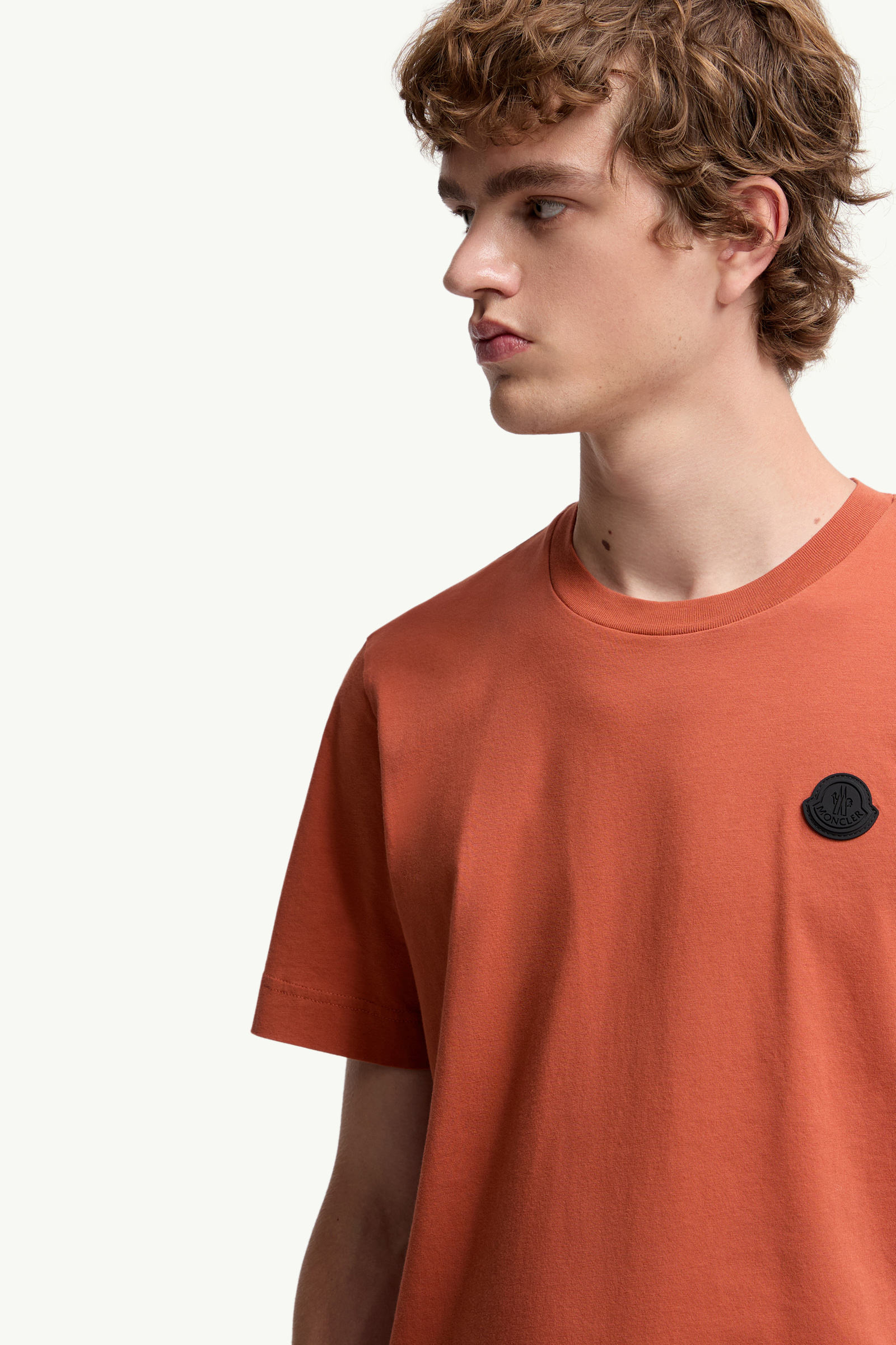 T-shirt logata in cotone Uomo Arancione Scuro Moncler 5