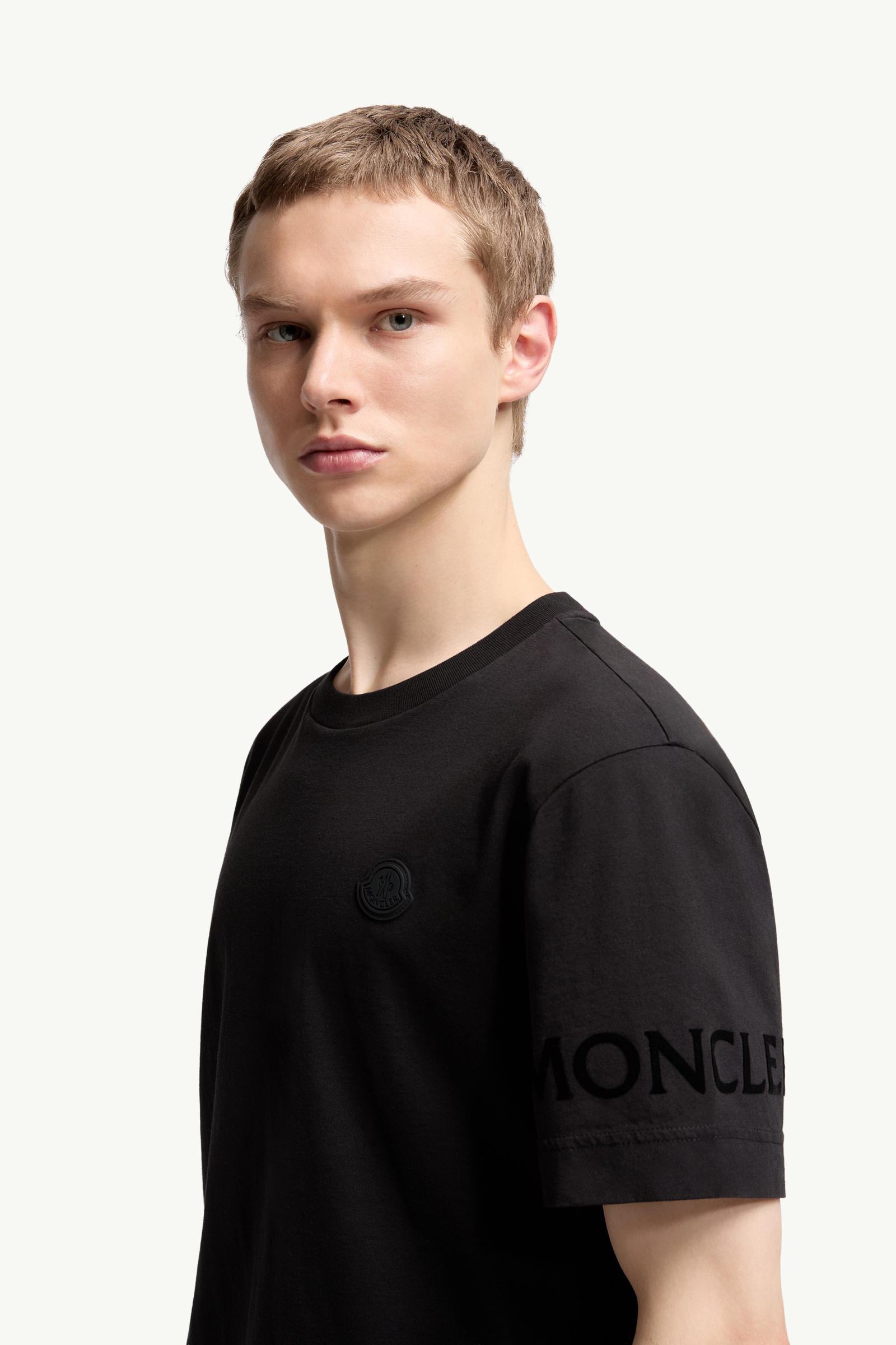 T-shirt logata in cotone Uomo Nero Moncler 1