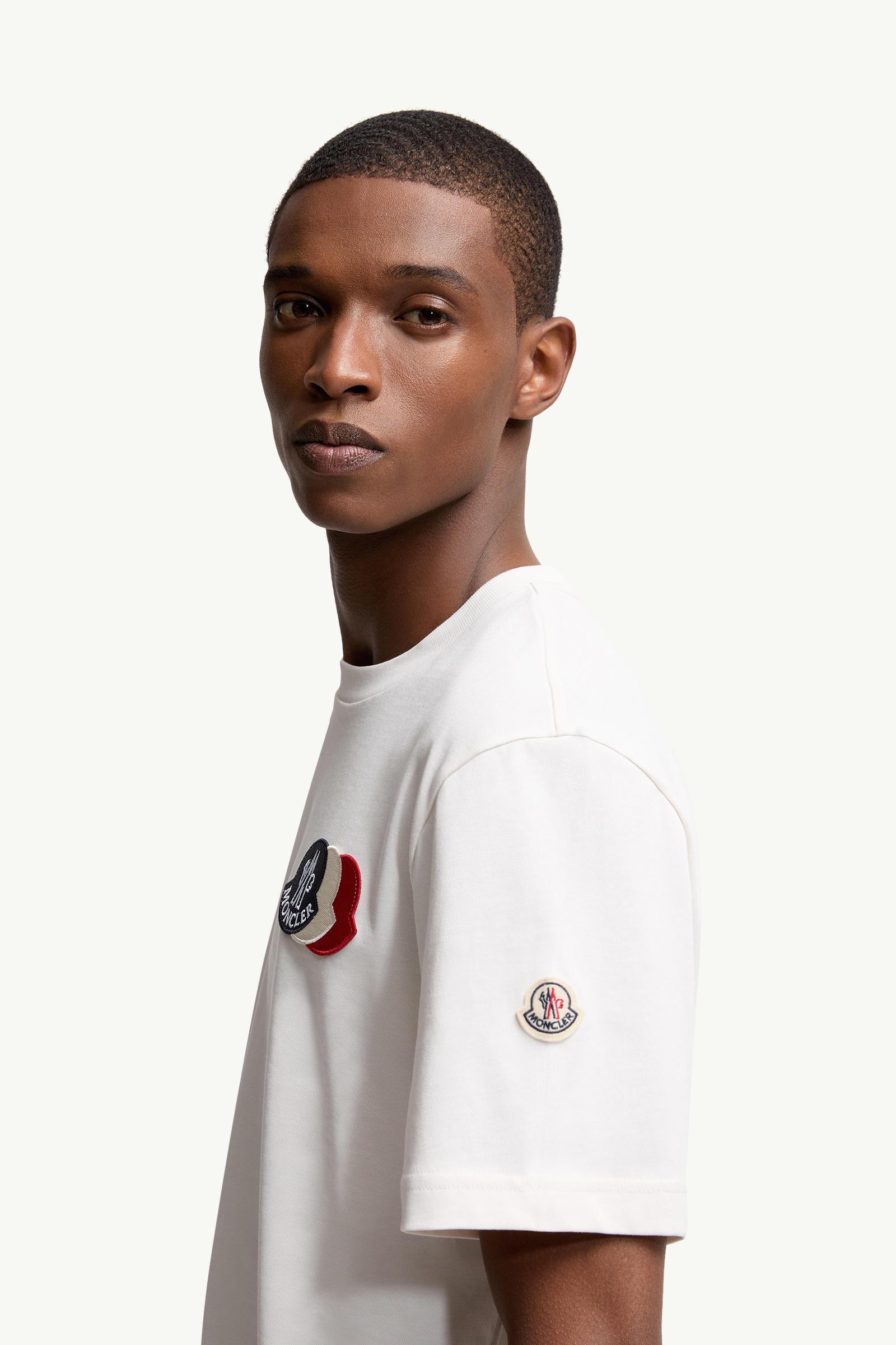 T-Shirt aus Baumwolle mit dreifarbiger Logostickerei Herren Weiß Moncler 1