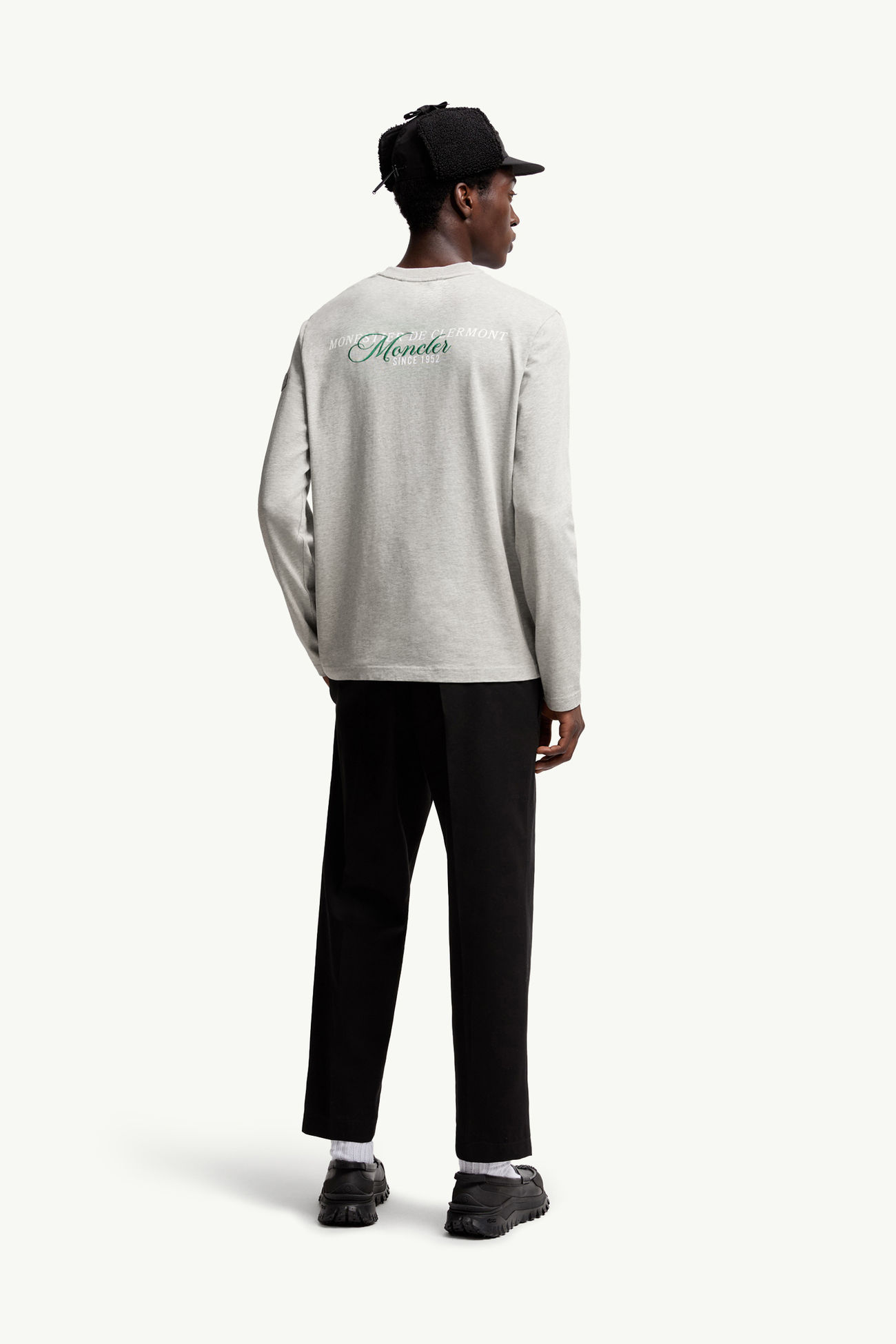 Embroidered Logo Long Sleeve Cotton T-Shirt Men Gray Moncler 0