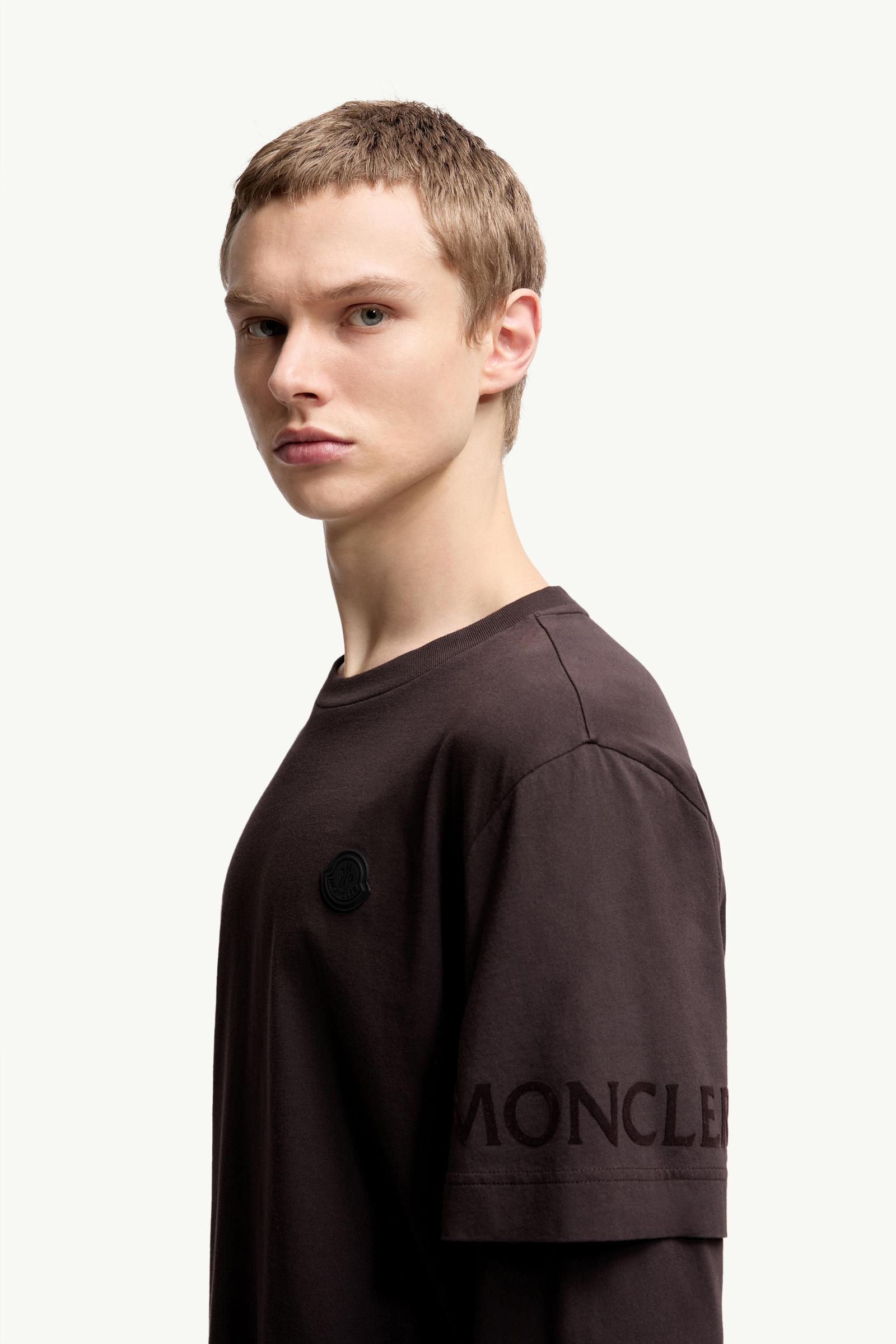 Double Sleeve Cotton T-Shirt Men Brown Moncler 1
