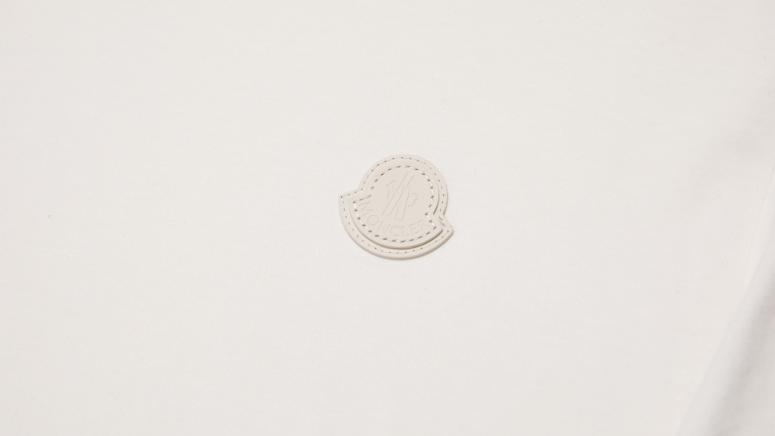 Slide 1 - ブランドのシグネチャー