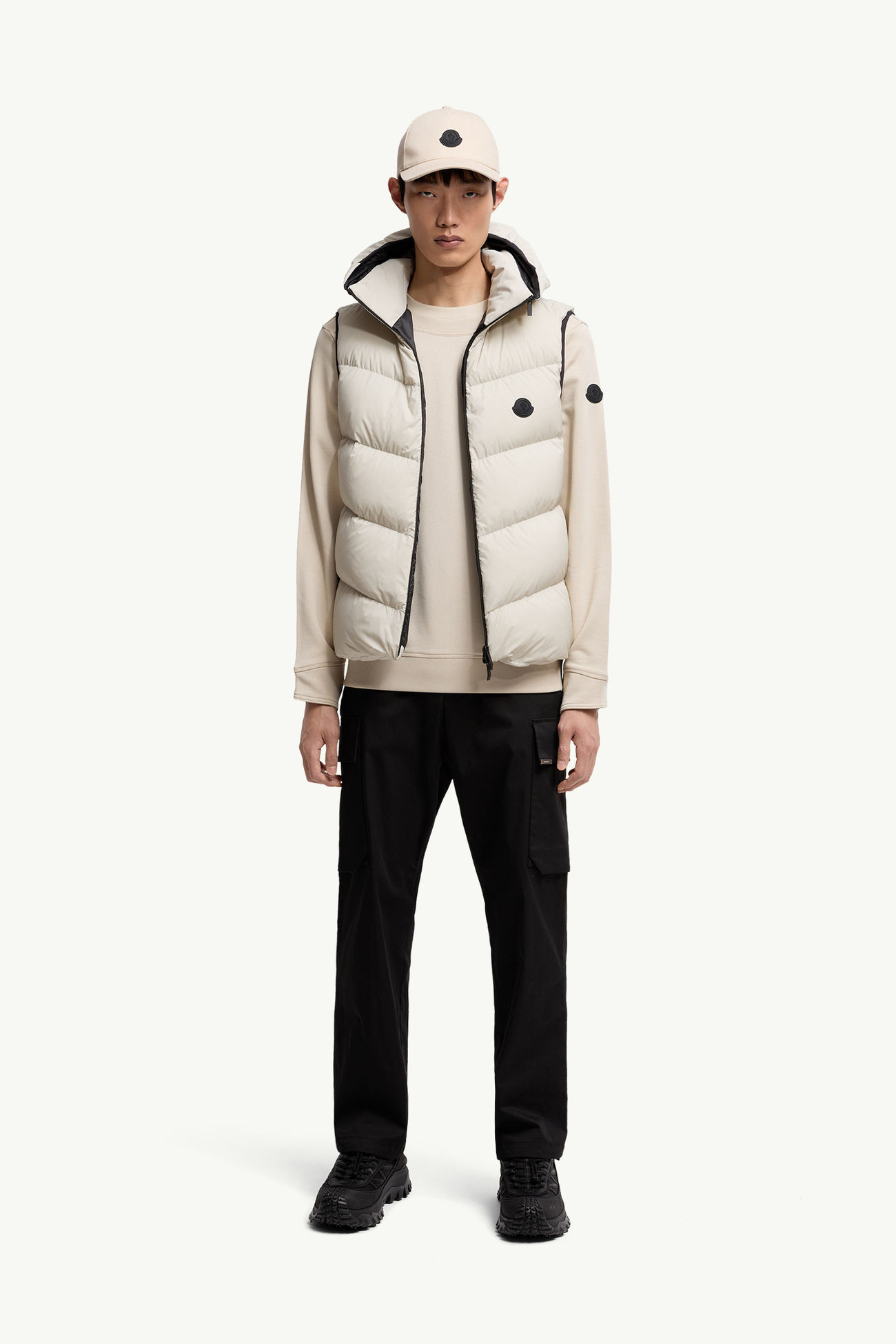 Sweatshirt aus Baumwolle mit Logoaufnäher Herren Hellbeige Moncler 0