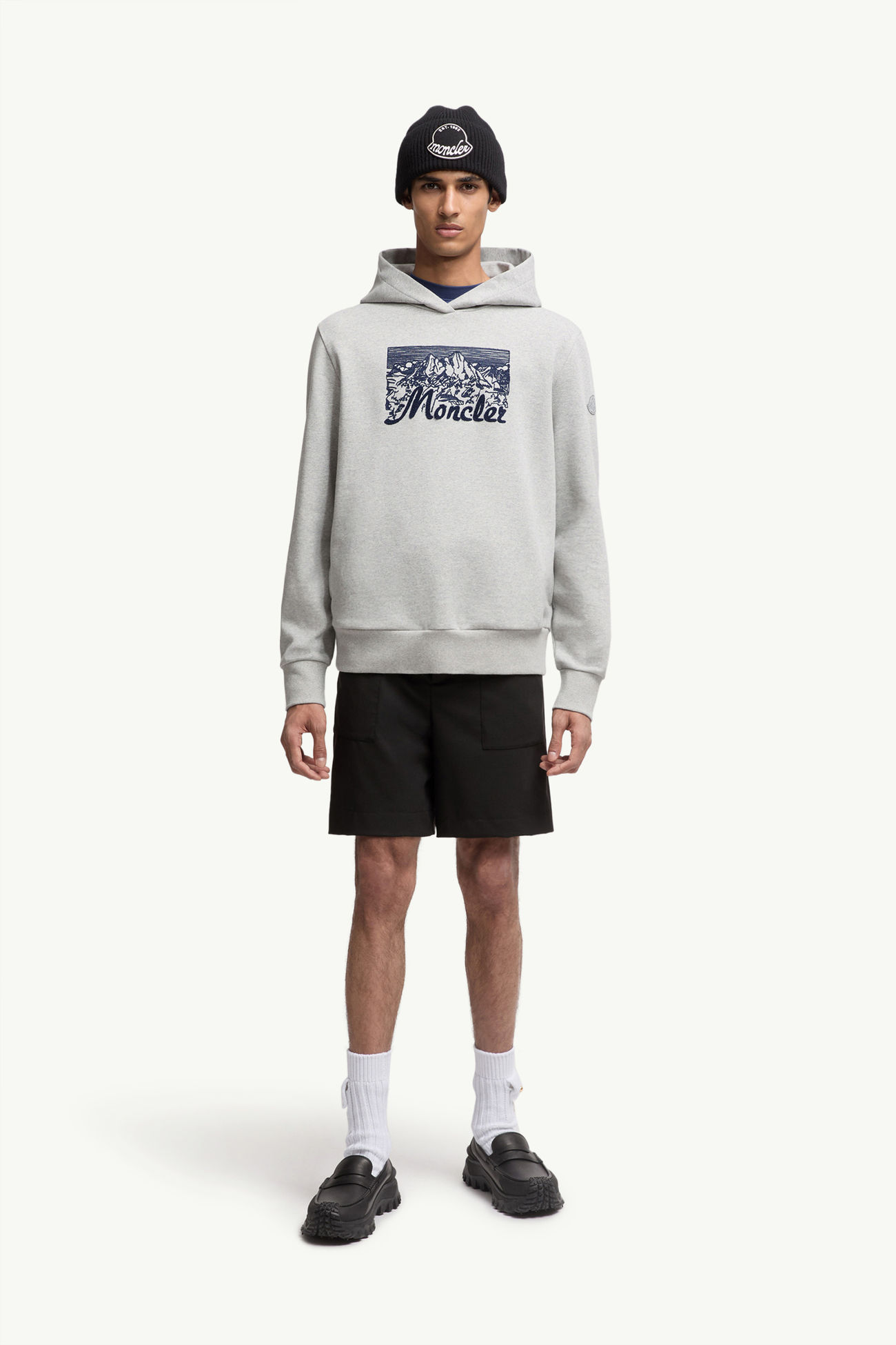 Embroidered Mountain Logo Cotton Hoodie メンズ グレー Moncler 0