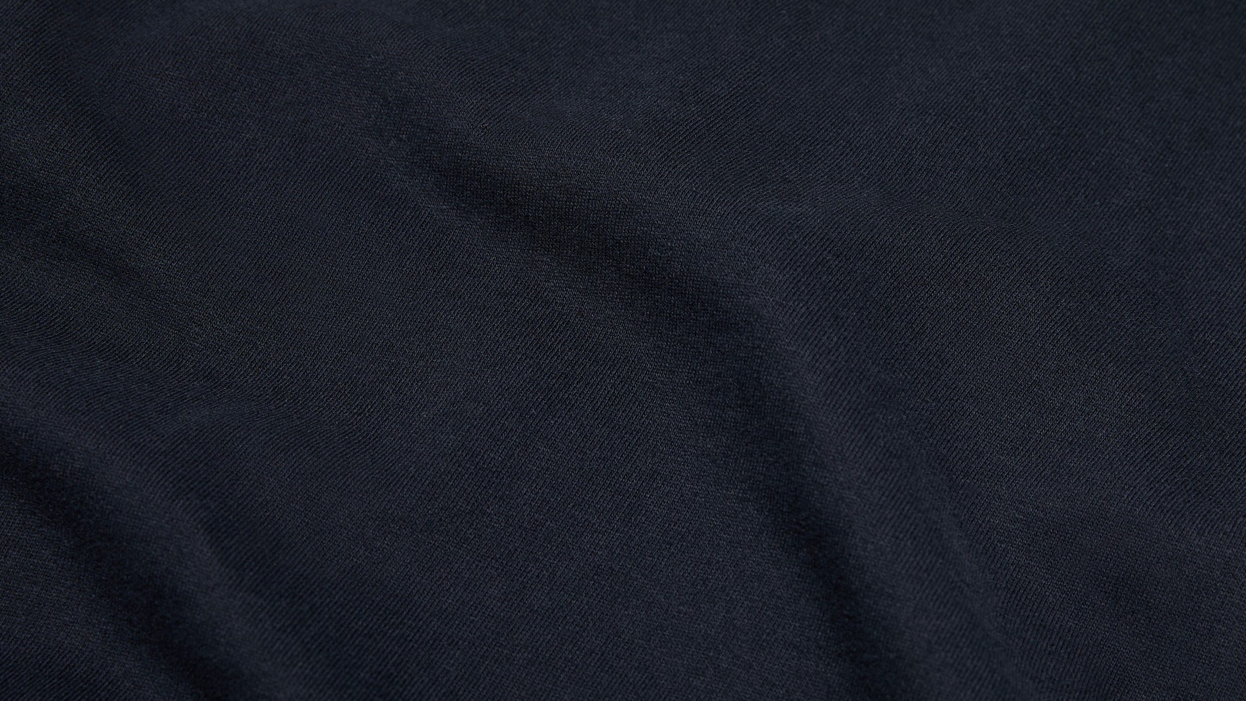 Slide 1 - product.feature.texturecashmereblend.title