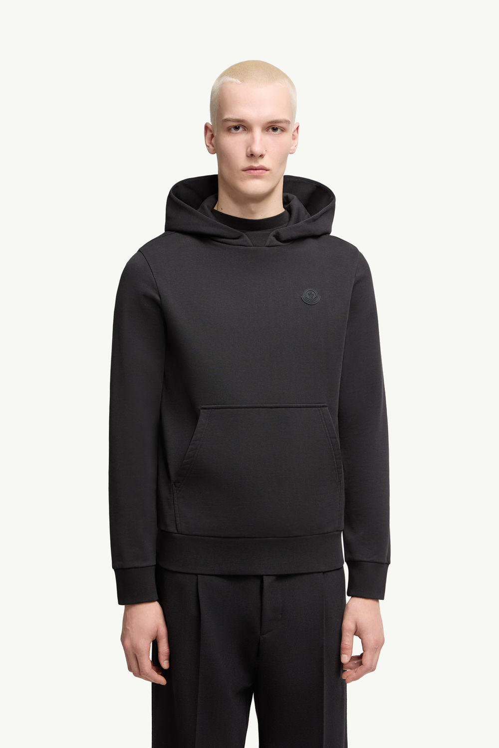 Sudadera de algodón con capucha y logotipo en la parte trasera Hombre Negro Moncler 3