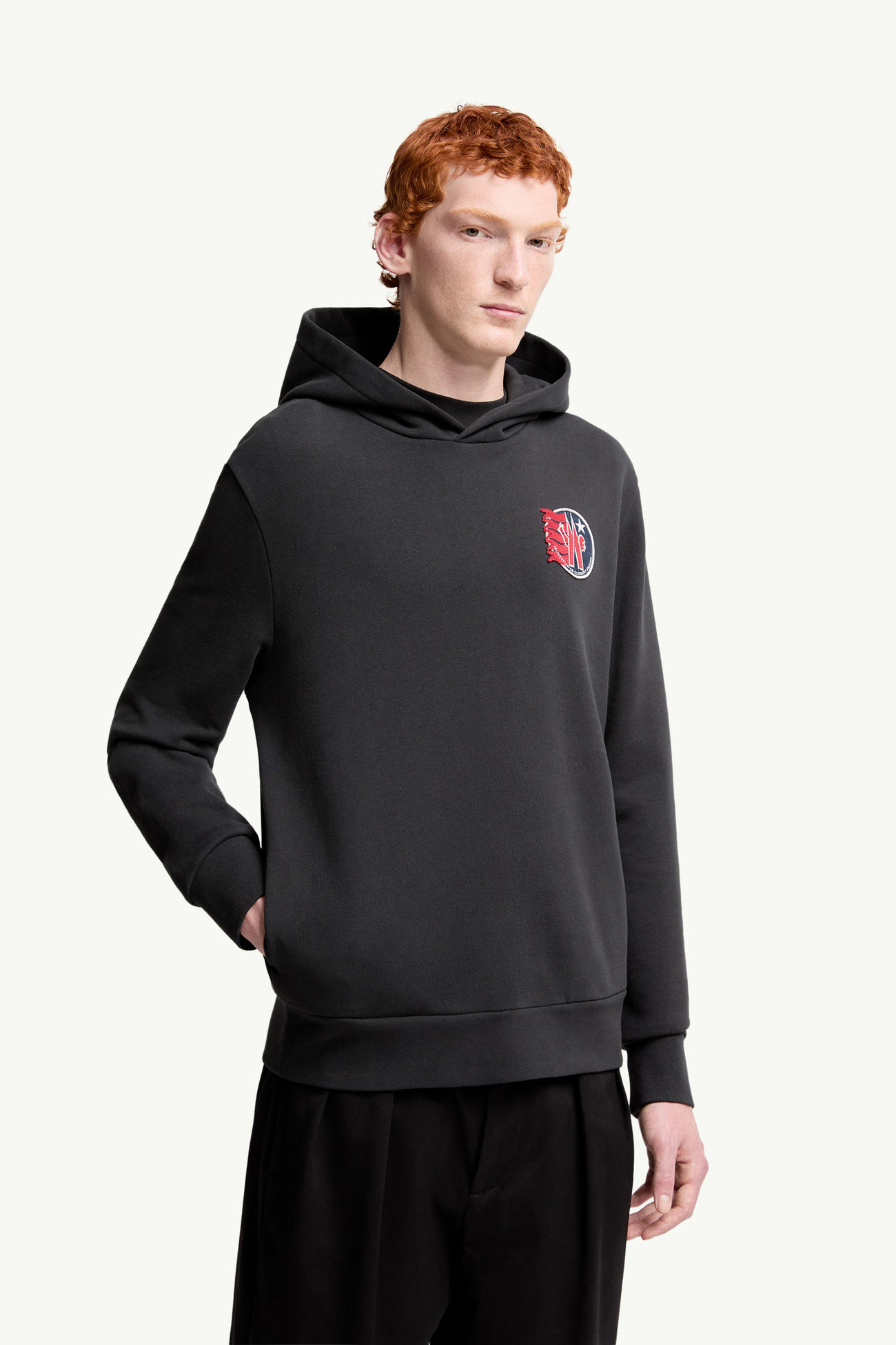 Sudadera de algodón con capucha y parche con logotipo de estrella Hombre Negro Moncler 3