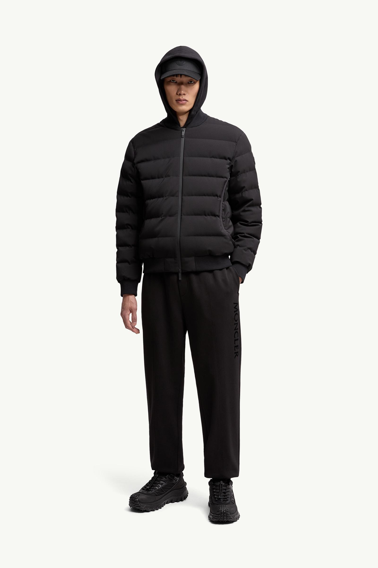Trousers & Shorts for Men - Ready-To-Wear | Moncler GR