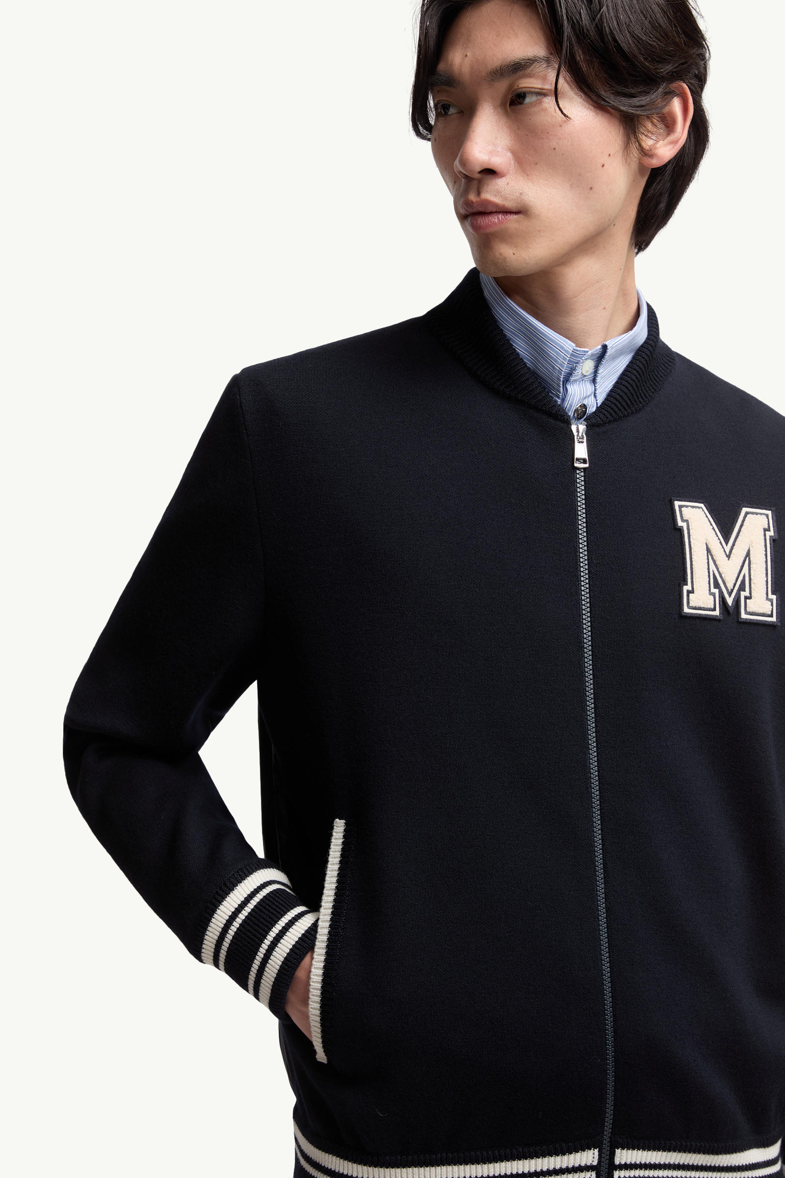 Cardigan zippé en laine mélangée à monogramme matelassé brodé Hommes Bleu Moncler 5