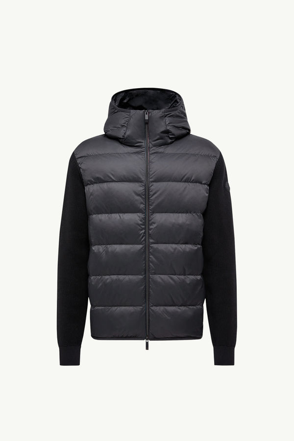 https://moncler-cdn.thron.com/api/v1/content-delivery/shares/dpx6uv/contents/K20919B00007M1367999_F/image/K20919B00007M1367999_F
