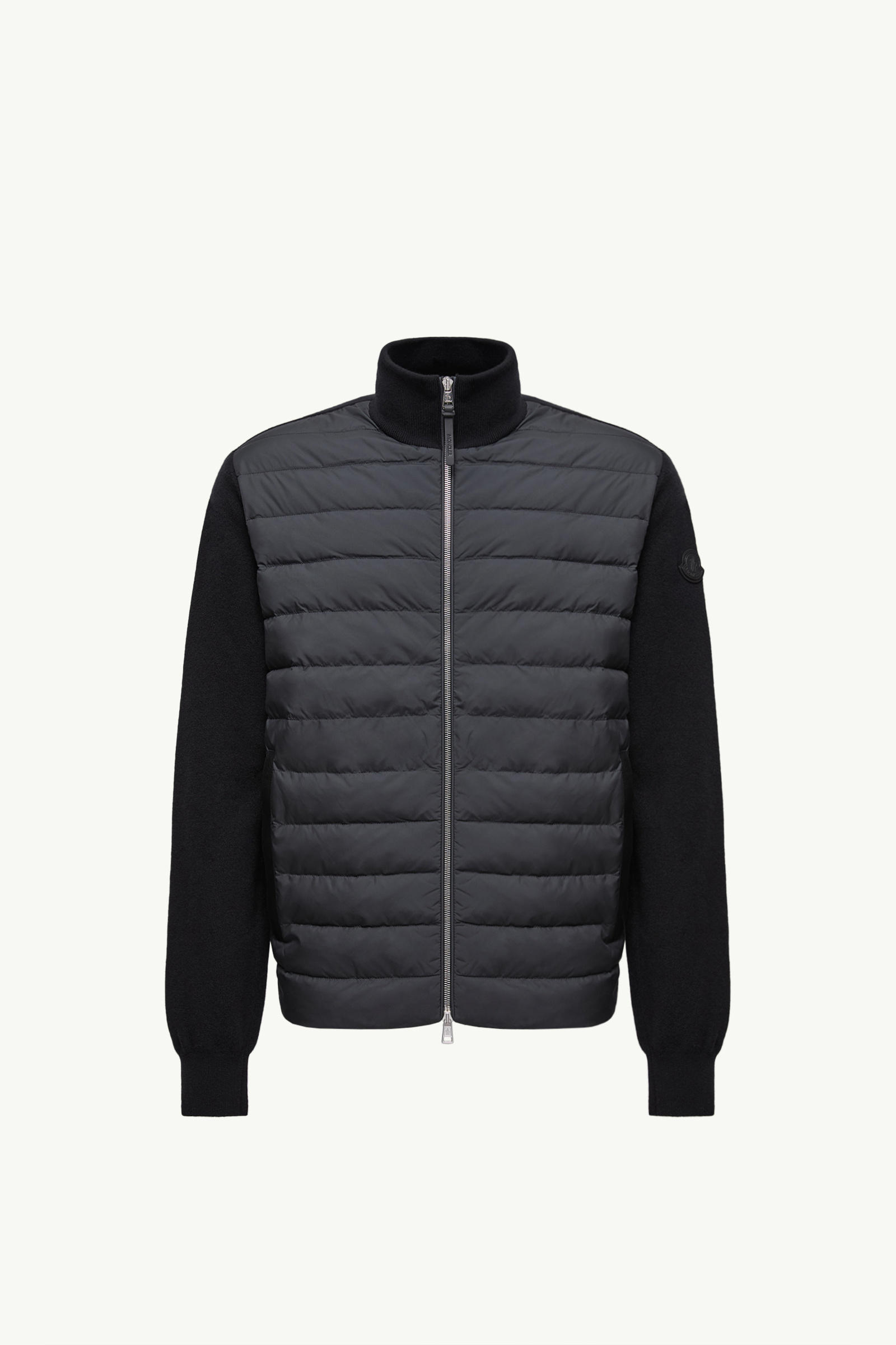 https://moncler-cdn.thron.com/api/v1/content-delivery/shares/dpx6uv/contents/K20919B00033M4281999_F/image/K20919B00033M4281999_F